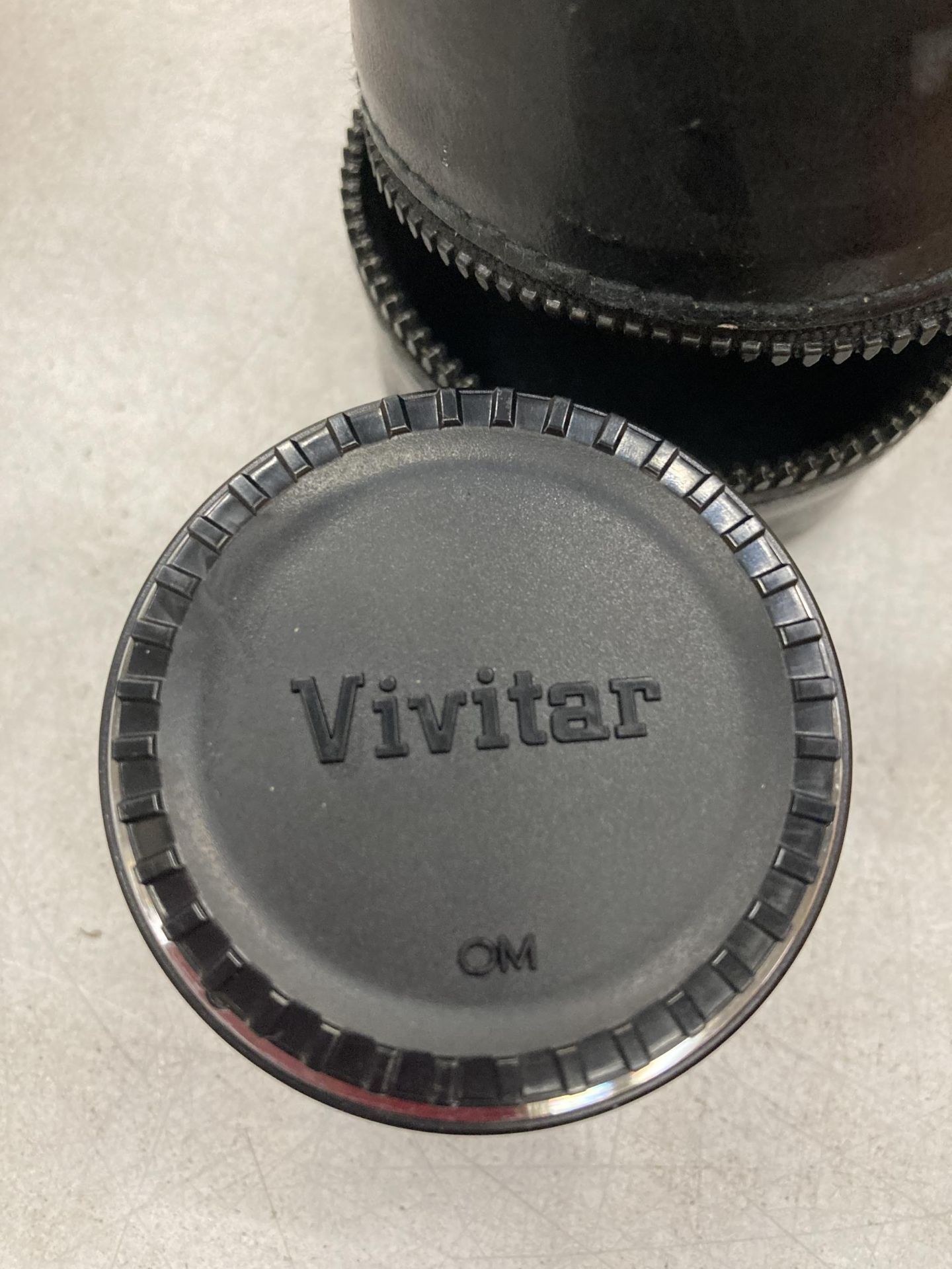 A VIVITAR M.C. 75-205MM 2X MATCHED MULTIPLIER CAMERA LENS - Image 2 of 4