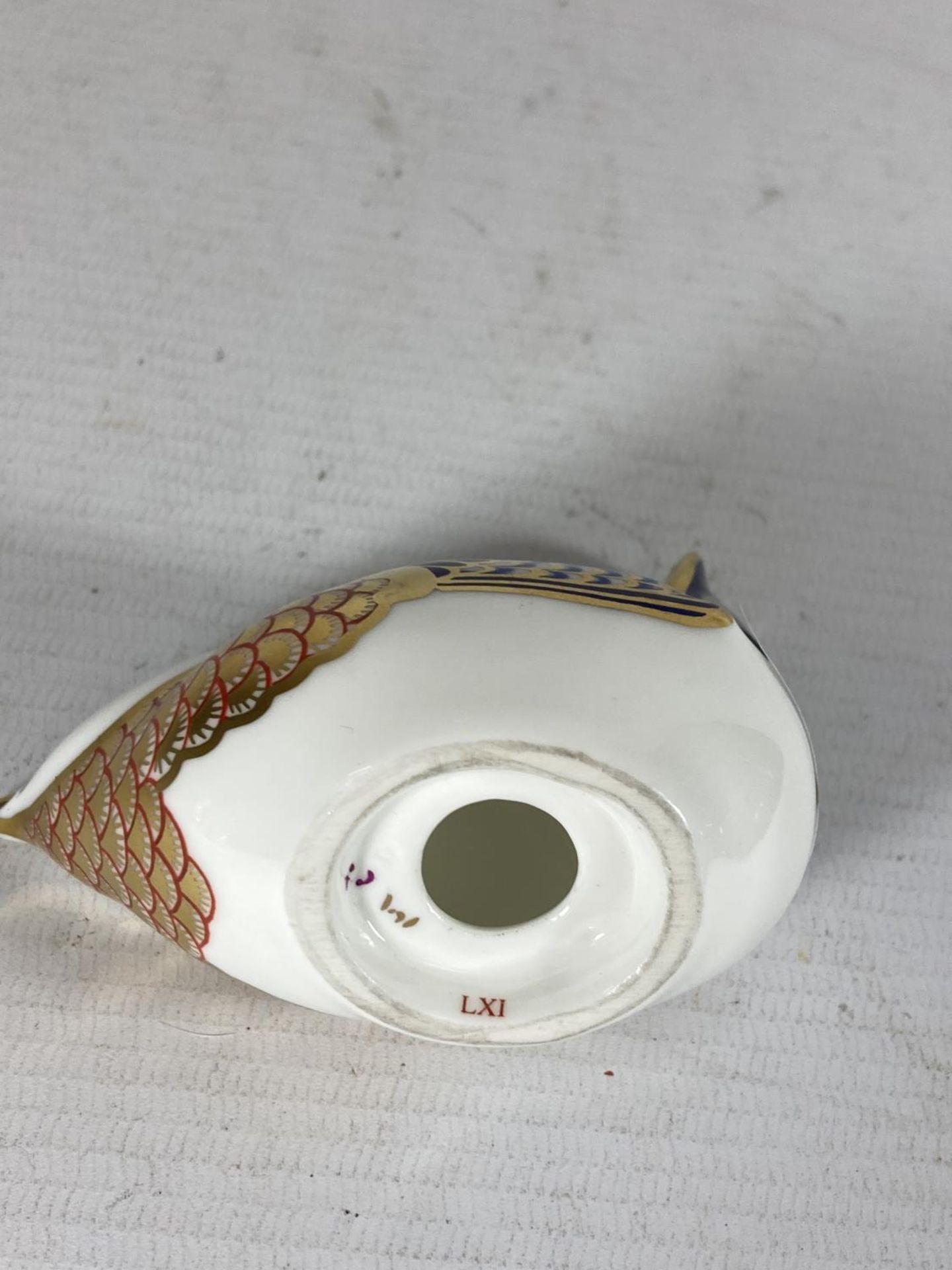 A ROYAL CROWN DERBY WREN - Bild 3 aus 3