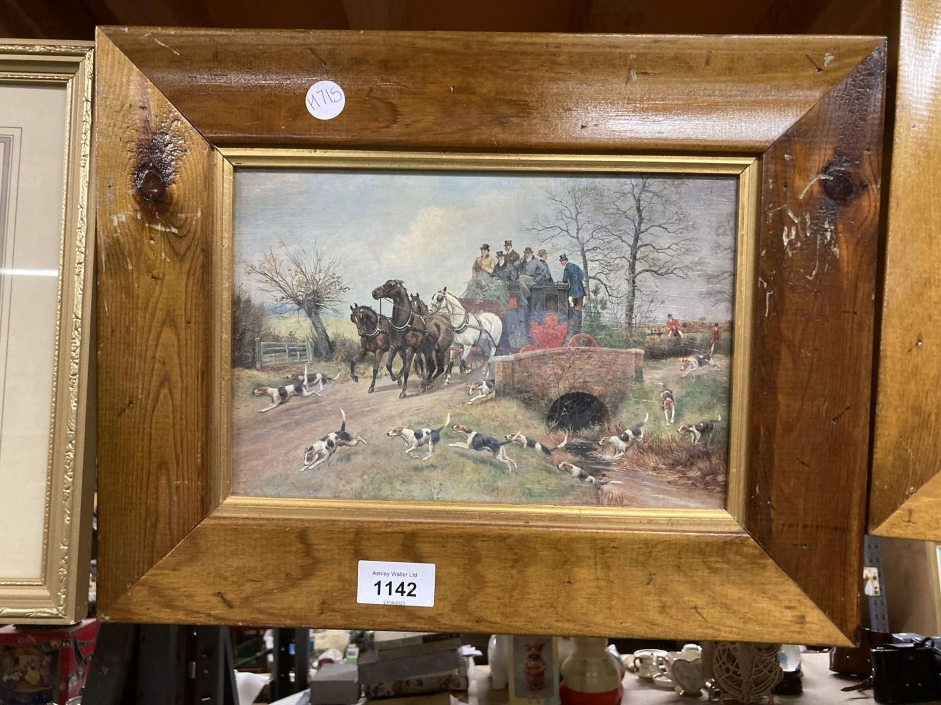 A GROUP OF THREE FRAMED HUNTING PRINTS TO INCLUDE WOODEN EXAMPLES - Image 3 of 5