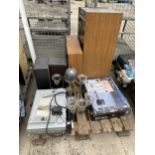 AN ASSORTMENT OF HOUSEHOLD CLEARANCE ITEMS TO INCLUDE ELECTRONICS AND LIGHT FITTINGS ETC