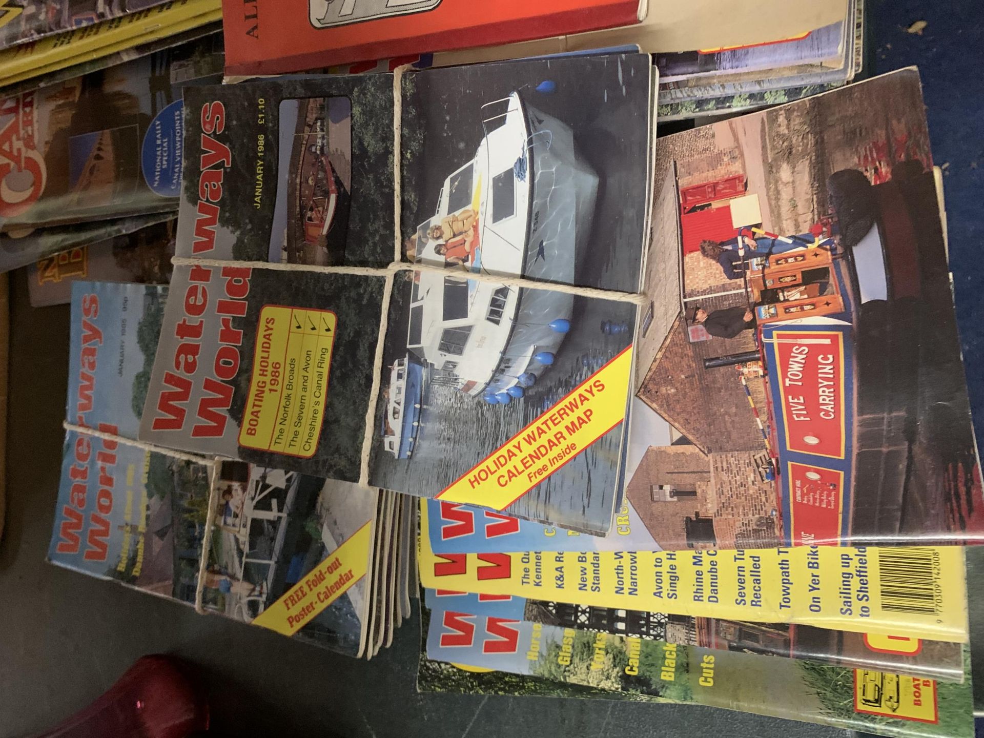 A LARGE QUANTITY OF 'WATERWAYS WORLD' MAGAZINE FROM THE 1980'S - Image 2 of 4