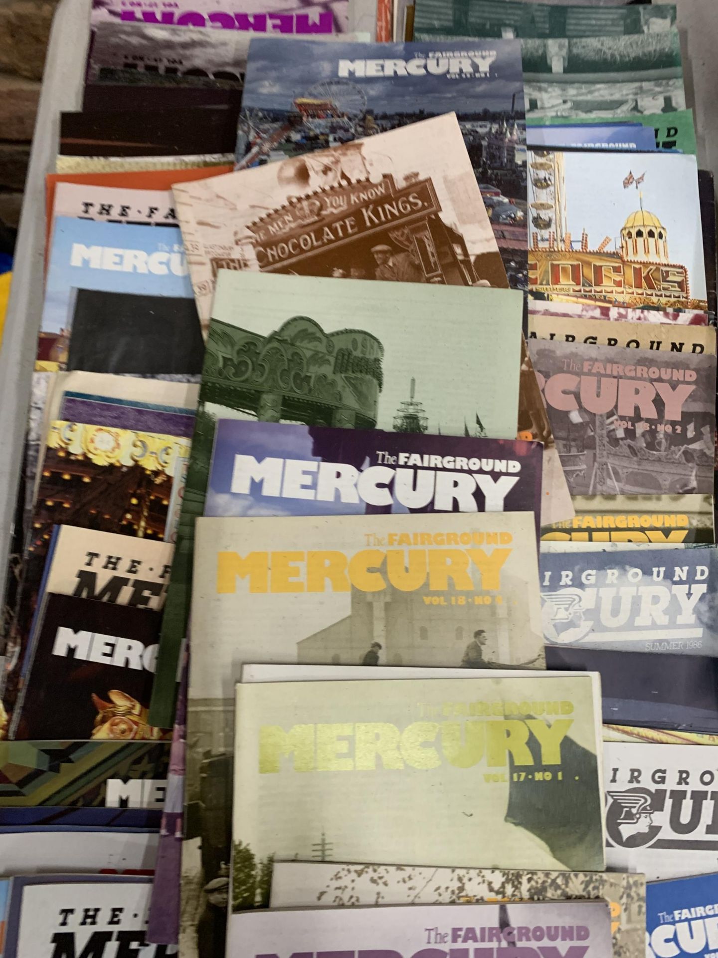 A LARGE QUANTITY OF 'THE FAIRGROUND MERCURY' BOOKLETS - Image 3 of 4