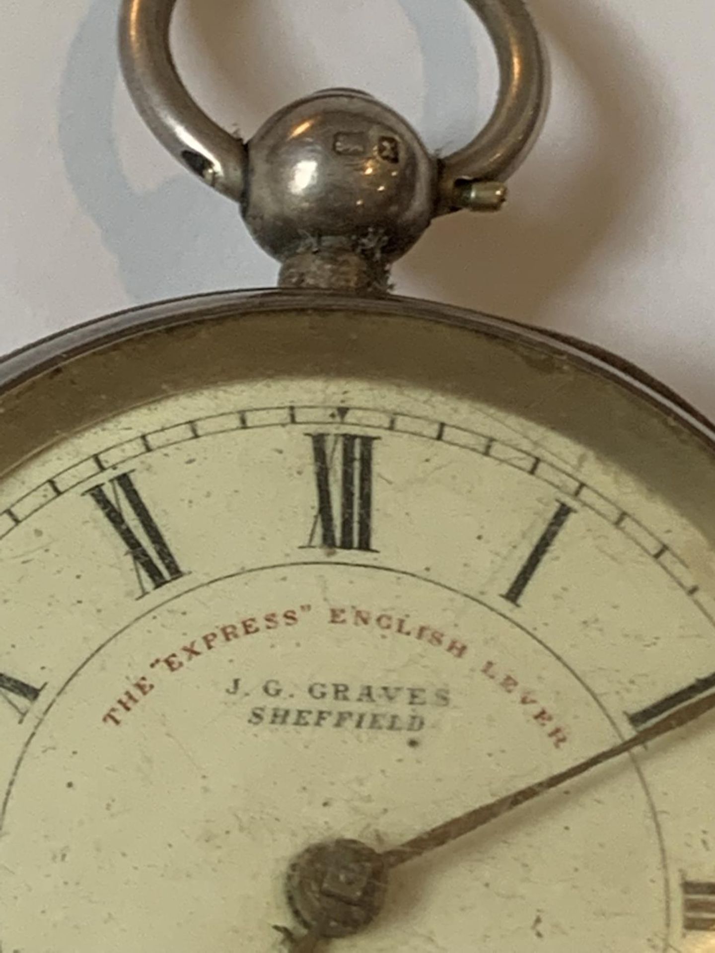 A HALLMARKED BIRMINGHAM SHEFFIELD POCKET WATCH 'THE EXPRESS ENGLISH LEVER J.G. GREAVES SHEFFIELD' - Image 2 of 5