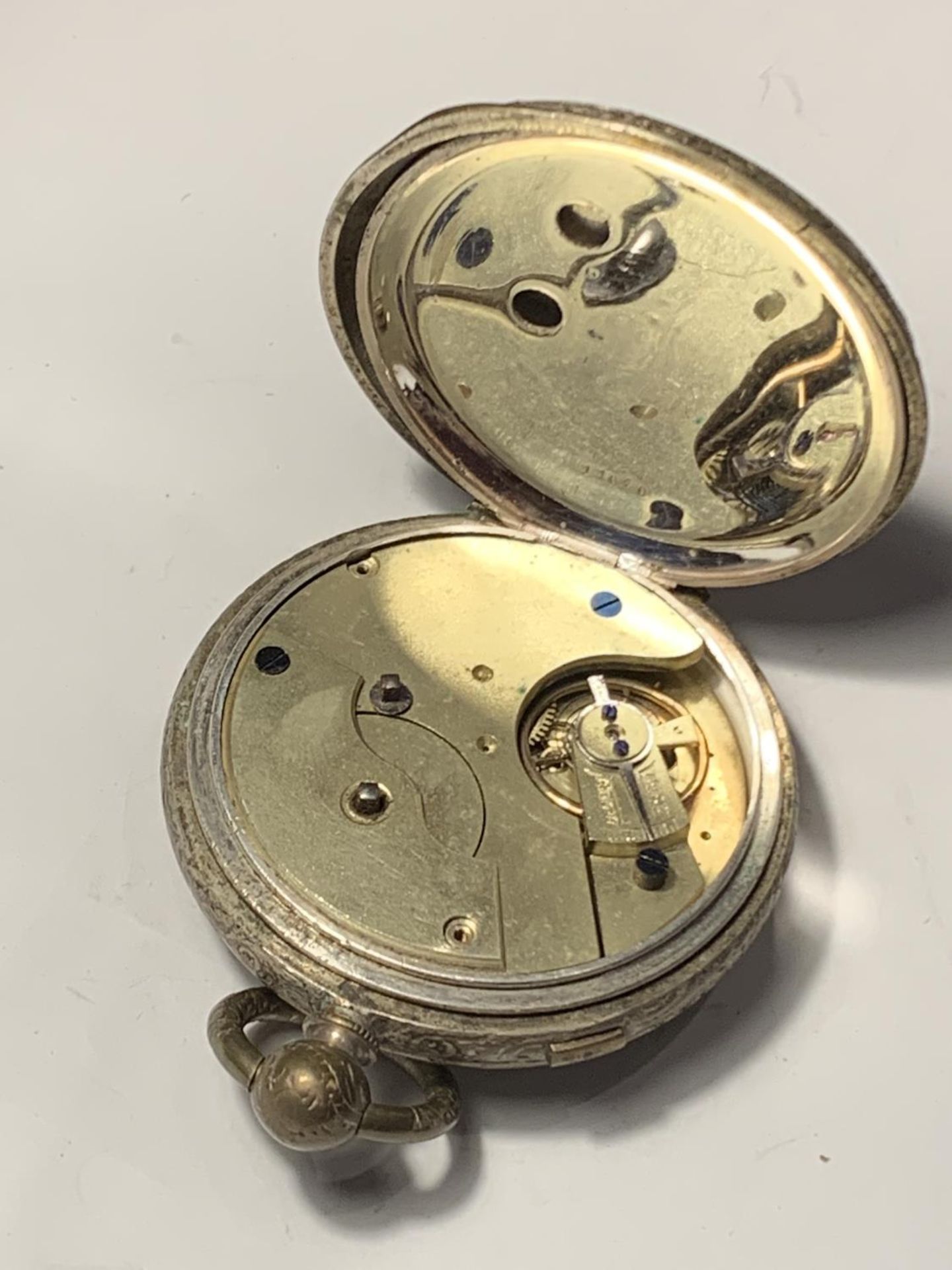 A VINTAGE POCKET WATCH - Bild 5 aus 5