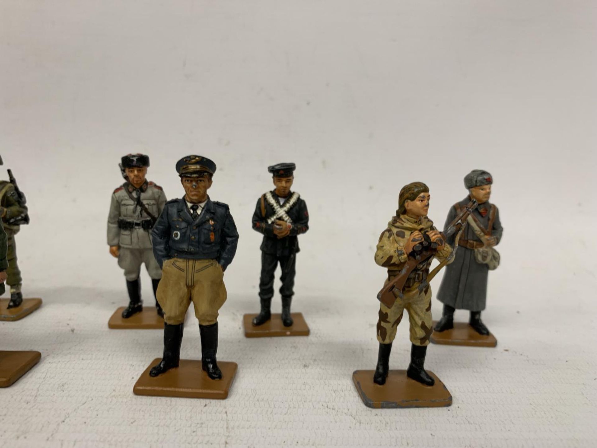 TWELVE DEL PRADO DIE CAST WORLD WAR TWO FIGURES OF SOLDIERS TO INCLUDE USSR, CANADIAN, JAPANESE, - Image 4 of 8