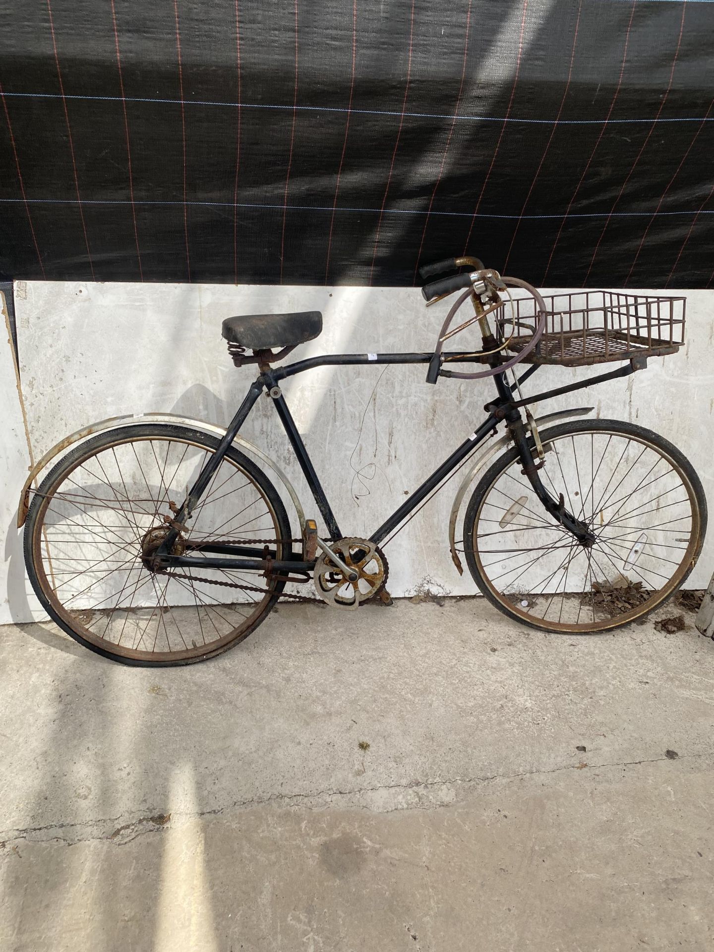 A VINTAGE BUTCHERS BIKE