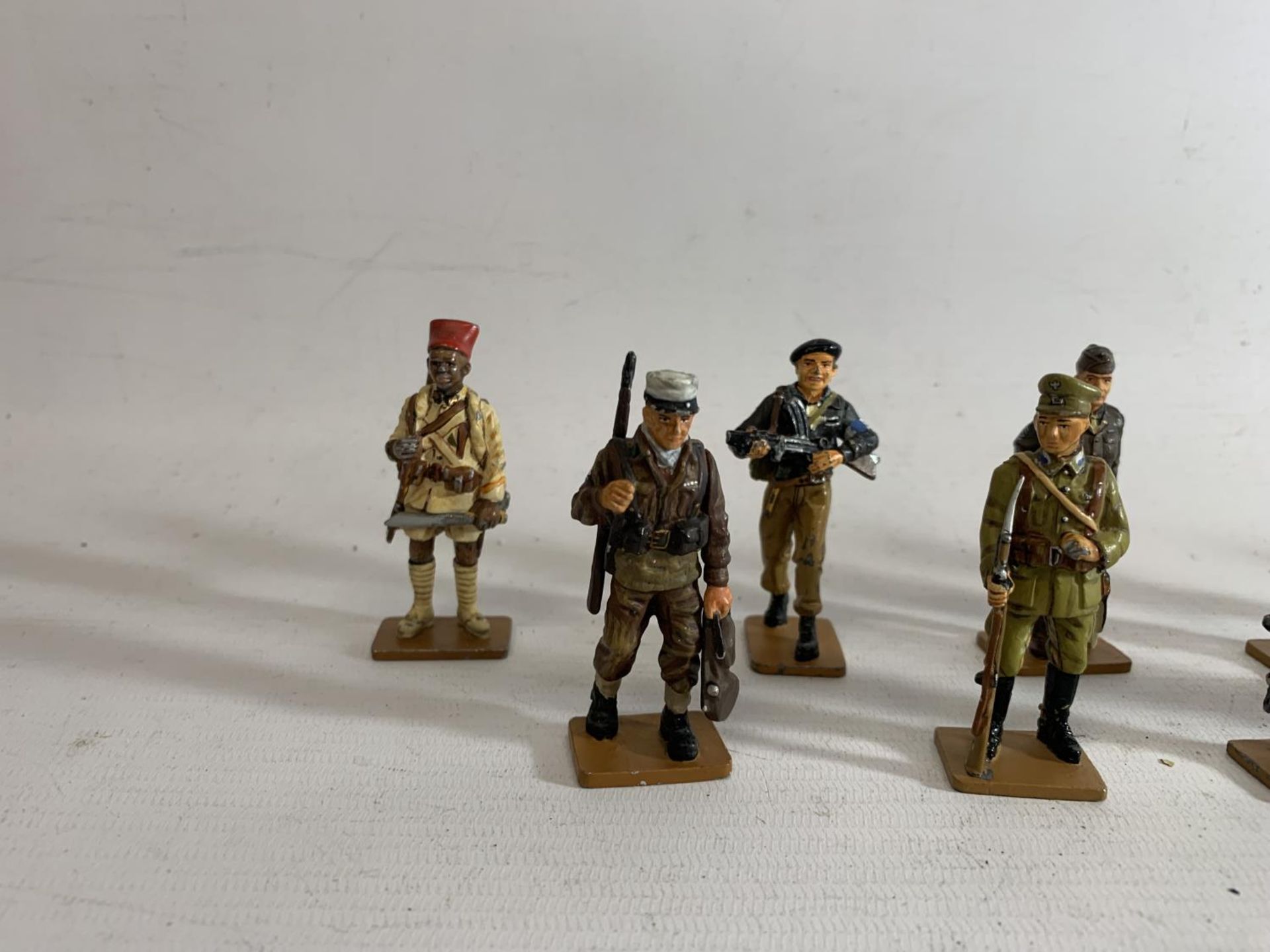 THIRTEEN DEL PRADO DIE CAST WORLD WAR TWO FIGURES OF ALLIED SOLDIERS TO INCLUDE USA, BRITAIN AND - Image 2 of 8