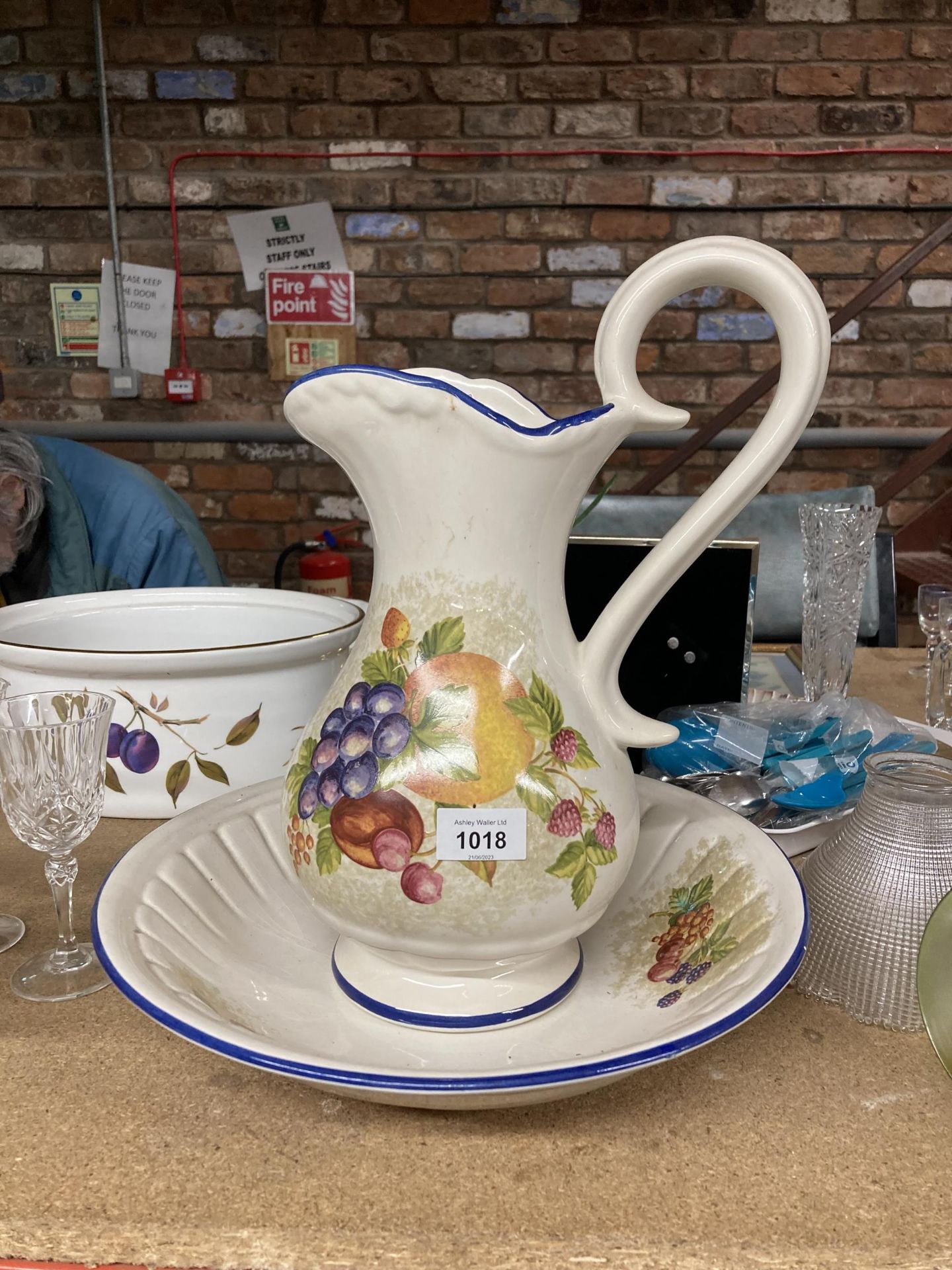 A VINTAGE WASH BOWL AND JUG