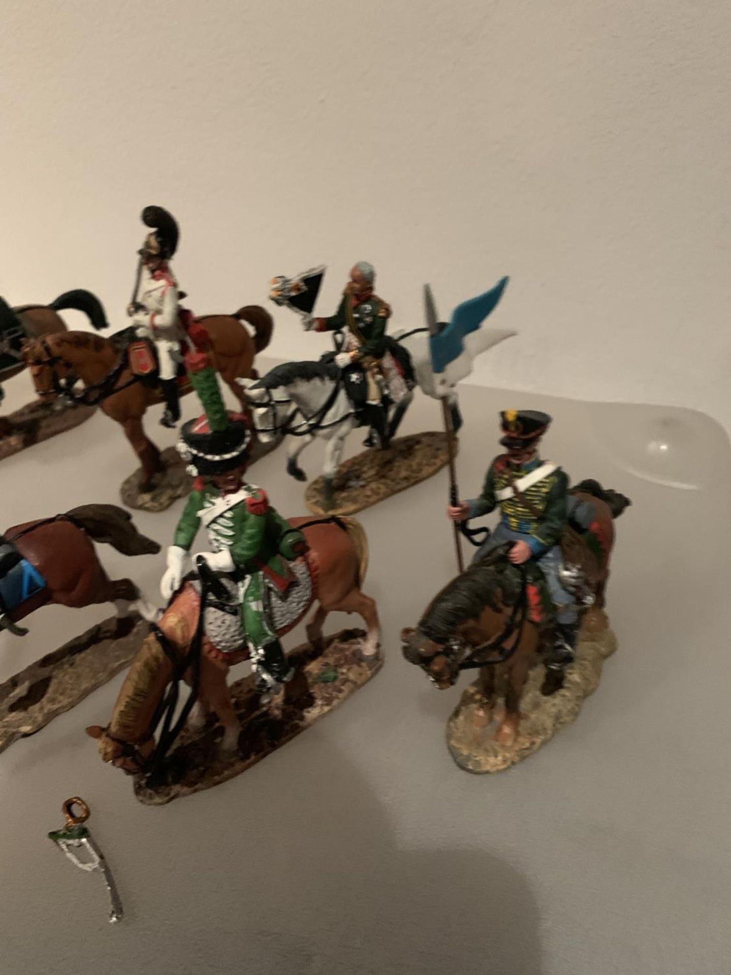 ELEVEN DEL PRADO DIE CAST NAPOLIONIC ERA FIGURES OF SOLDIERS ON HORSEBACK TO INCLUDE SPANISH, - Bild 4 aus 6