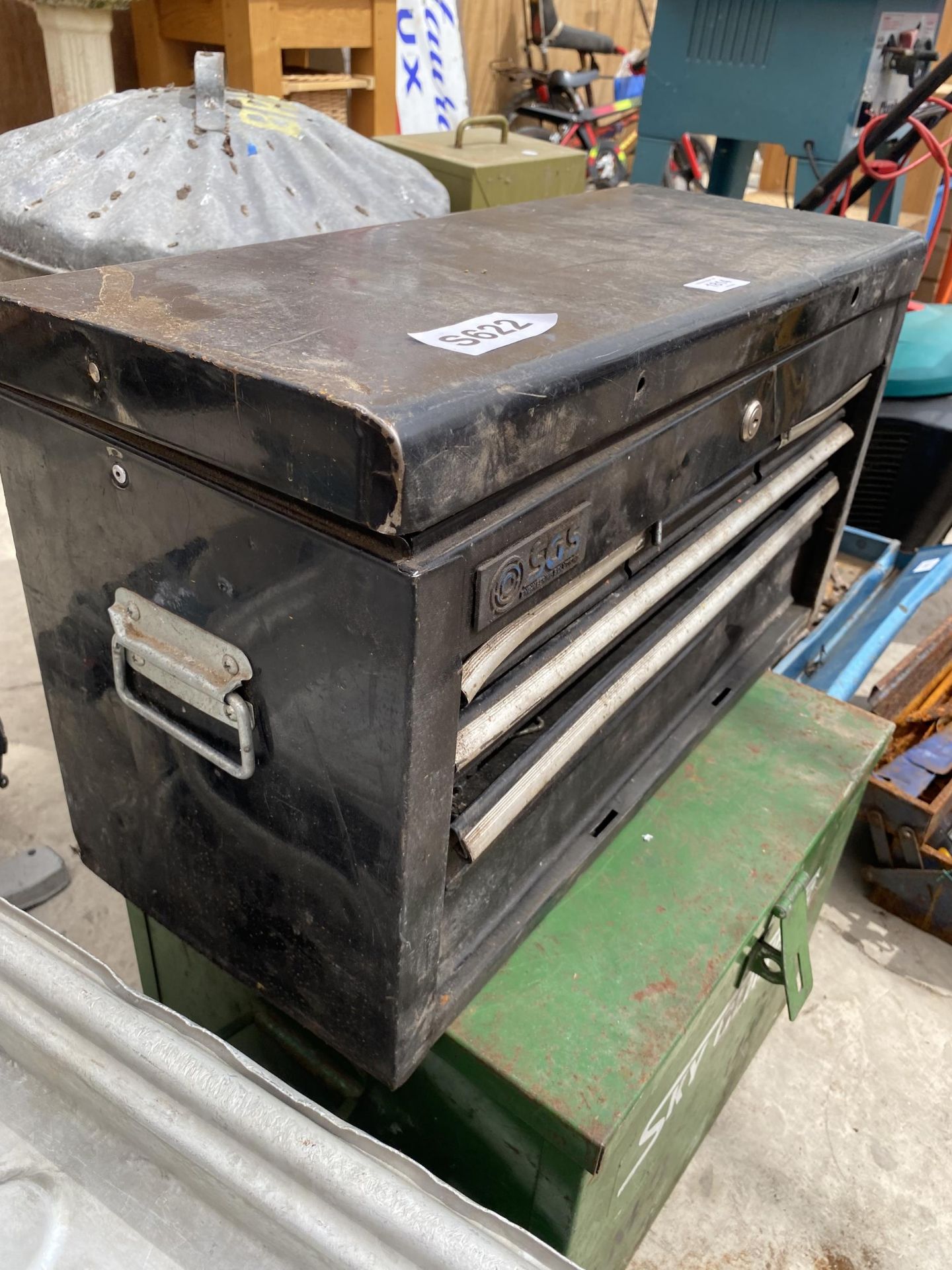 A METAL TOOL CHEST AND A FURTHER METAL STORAGE BOX - Image 2 of 4