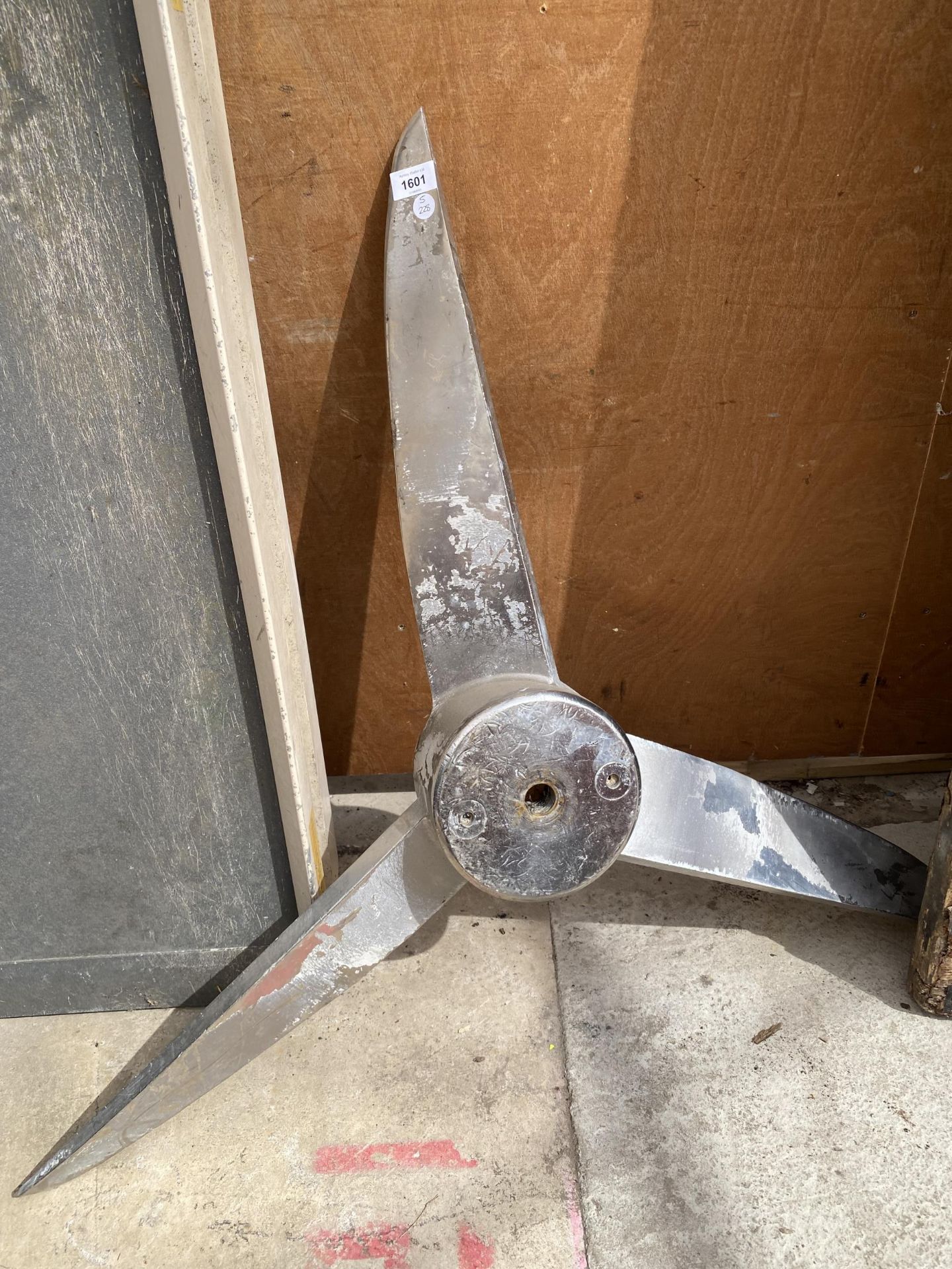 A HEAVY STAINLESS STEEL PROPELLER