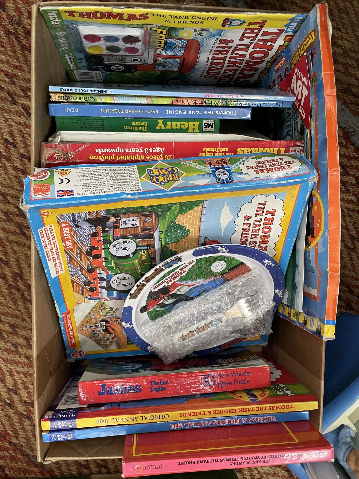 TWO BOXES OF THOMAS RELATED ITEMS, FIGURES AND BOOKS - Image 4 of 4