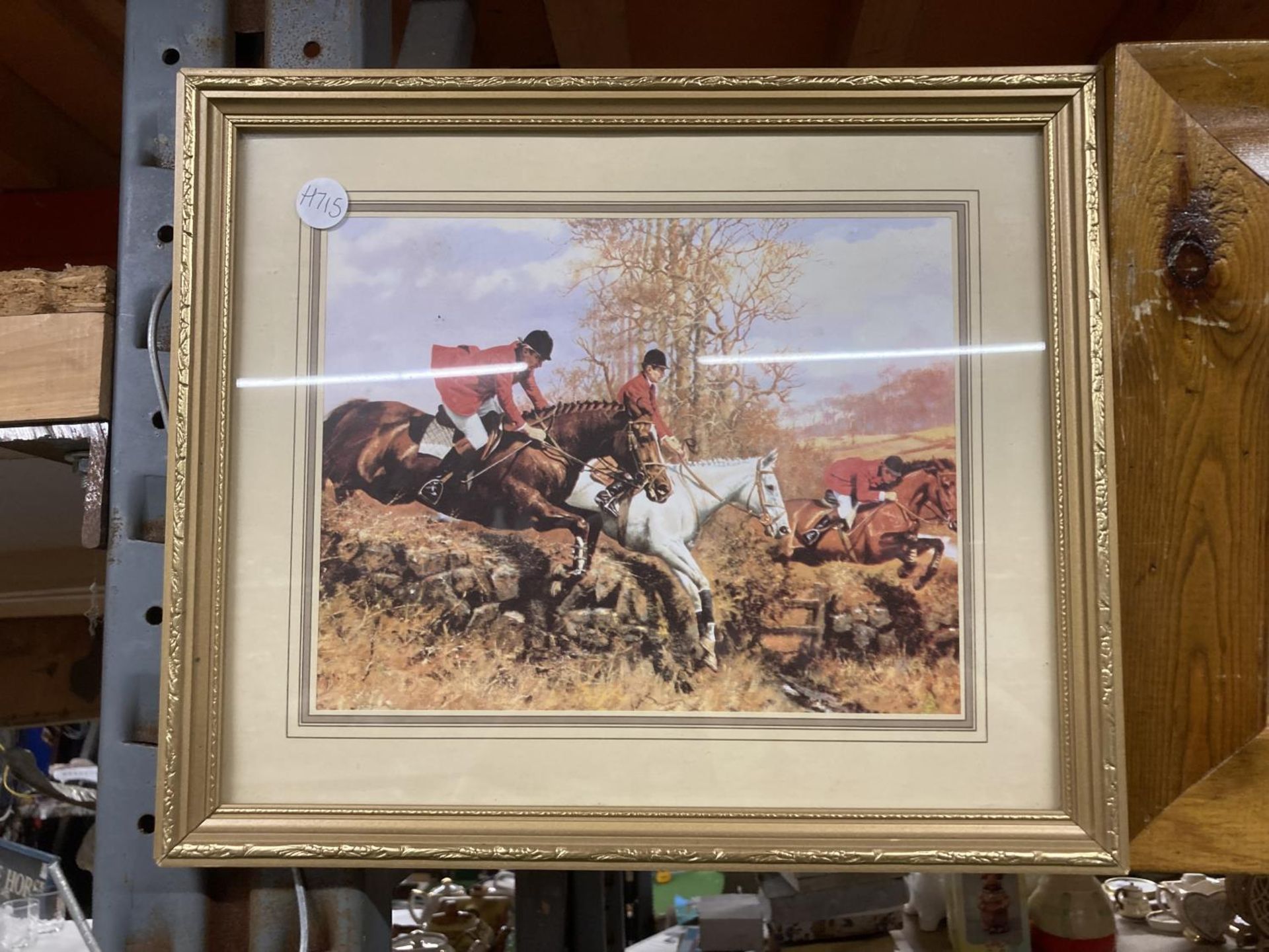 A GROUP OF THREE FRAMED HUNTING PRINTS TO INCLUDE WOODEN EXAMPLES - Image 4 of 5