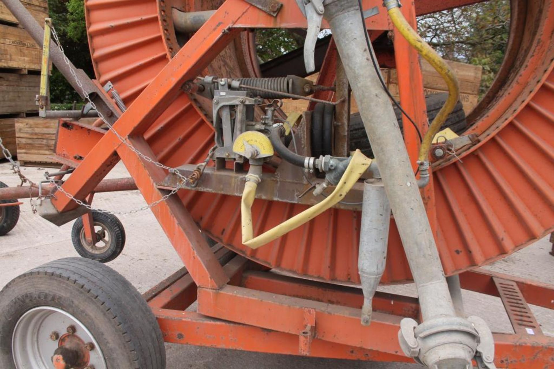 A JAVELIN IRRIGATION REEL WITH AN AS NEW KONET 140 GUN + VAT - Image 4 of 4