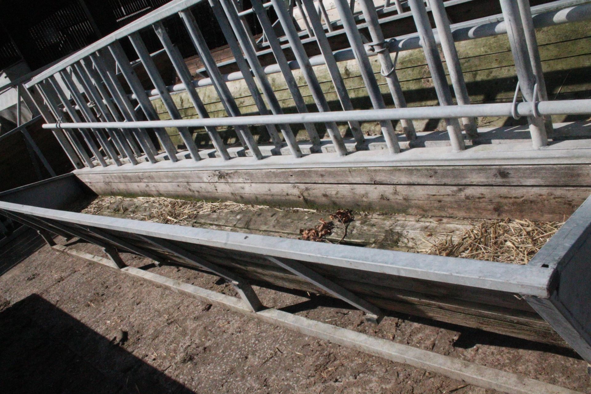 G.I. FEED TROUGH/BARRIER 34" DEEP X 14'4" WIDE + VAT - Image 2 of 2