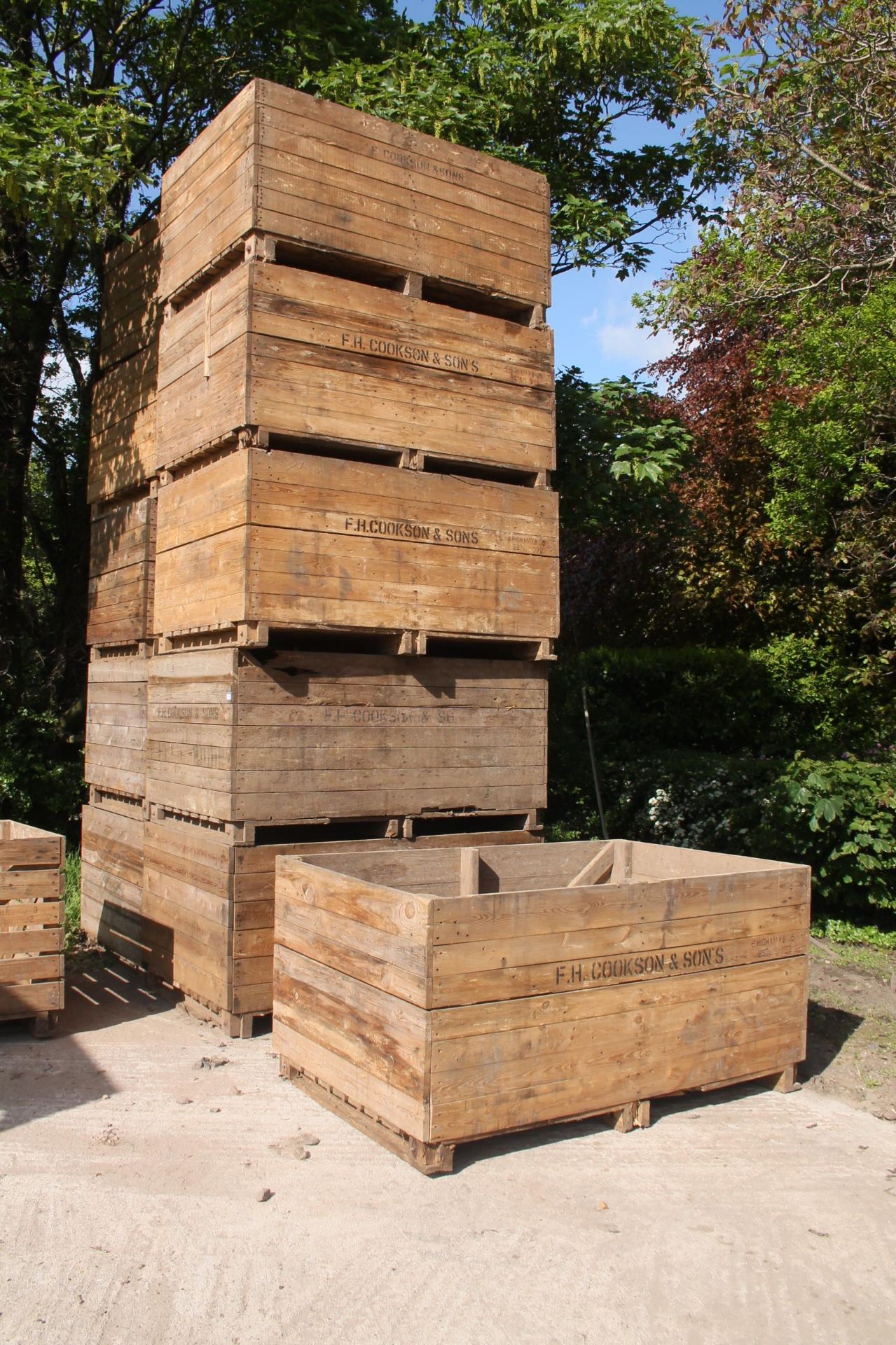 20 WOODEN ONE TON POTATO BOXES (AS SEEN) + VAT ** TO BE SOLD PER BOX & NOT FOR THE WHOLE***