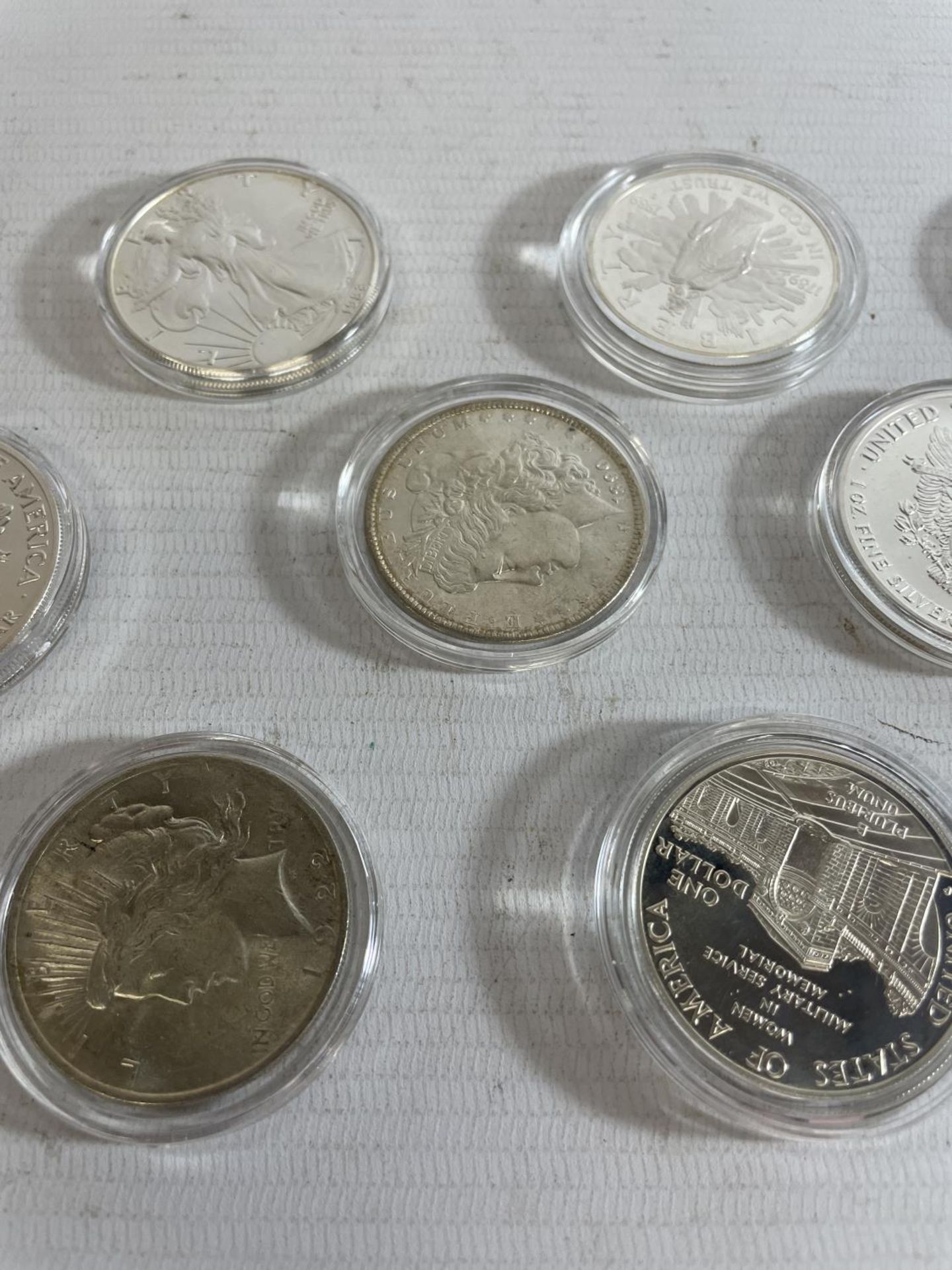 A SELECTION OF 10 USA SILVER $1 COINS , EACH ENCAPSULATED , DATED : 1890, 1922, 1987-8 , 1989 X 2, - Image 3 of 4