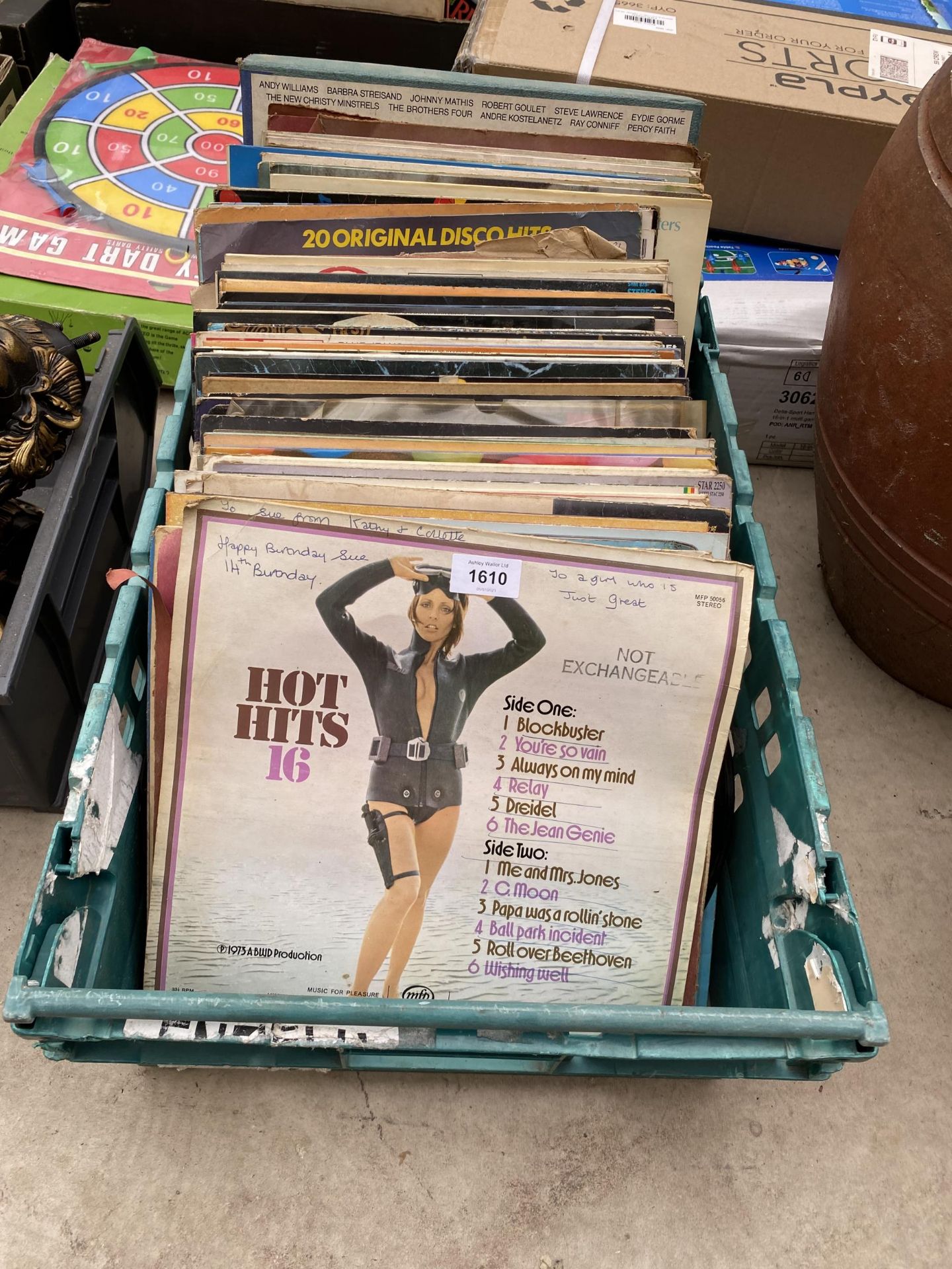 A LARGE ASSORTMENT OF LP RECORDS