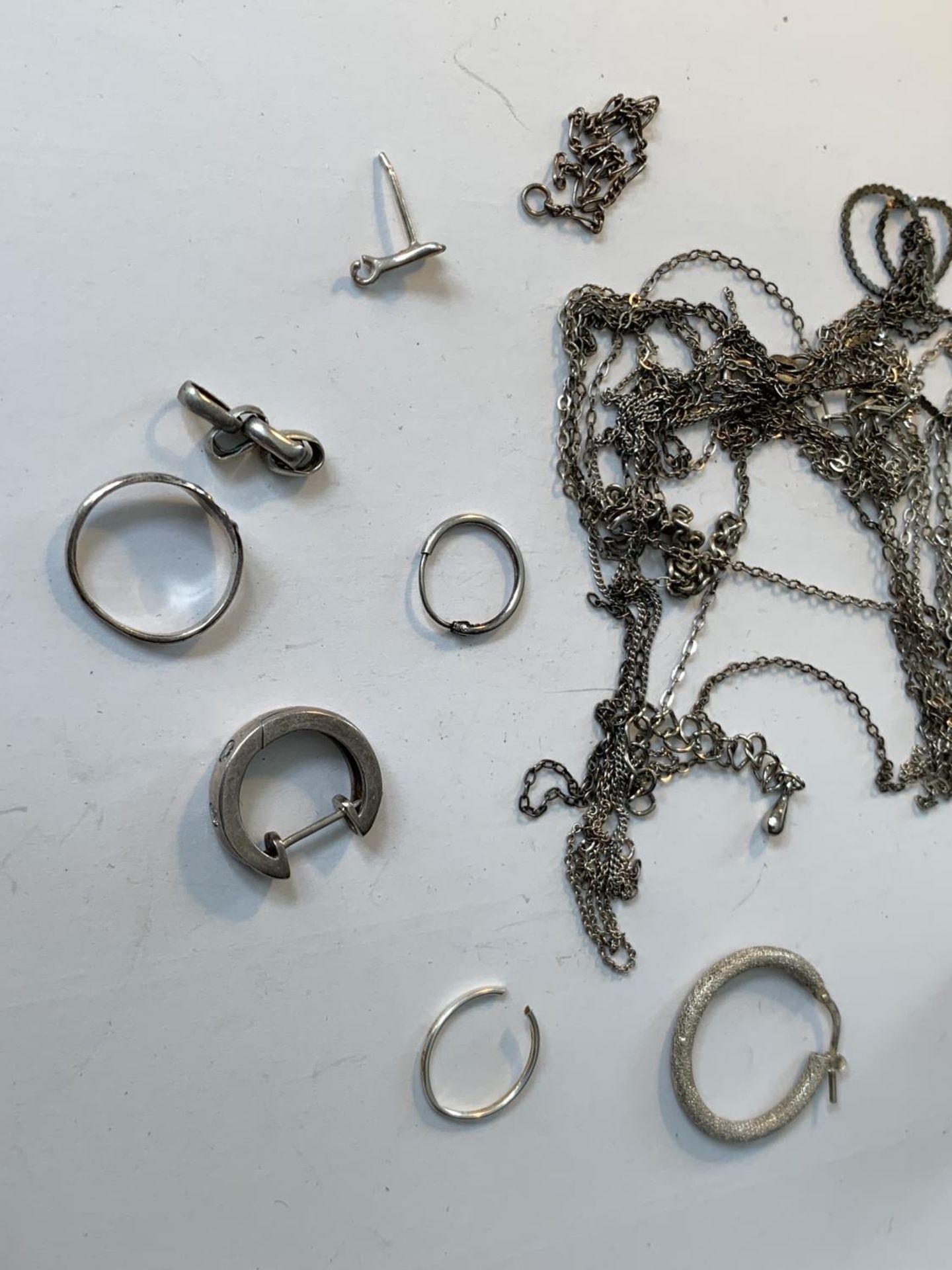 VARIOUS ITEMS OF SCRAP SILVER - Image 4 of 4