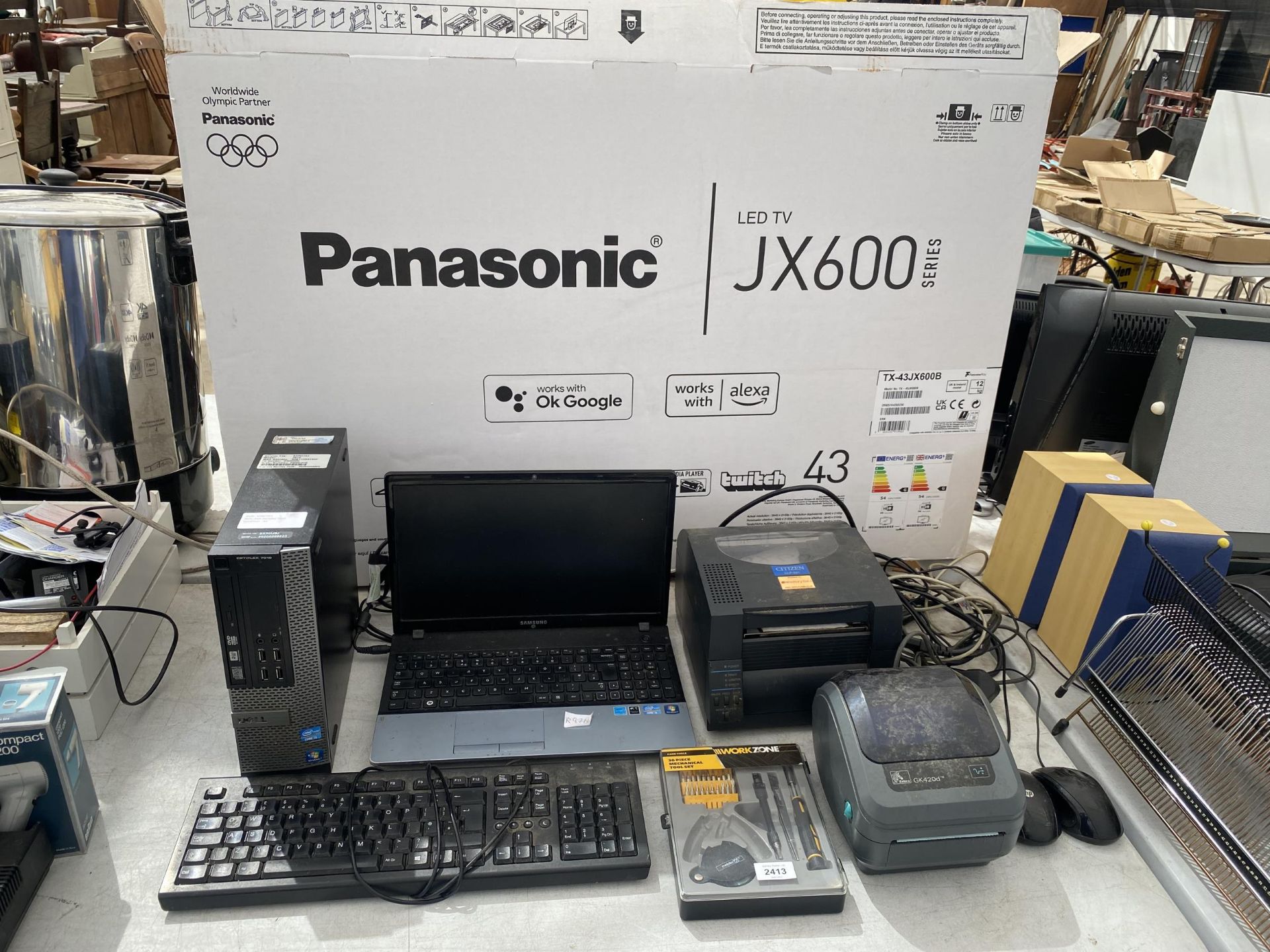 AN ASSORTMENT OF ITEMS TO INCLUDE A SAMSUNG LAPTOP, LABEL PRINTER AND COMPUTER TOWER ETC