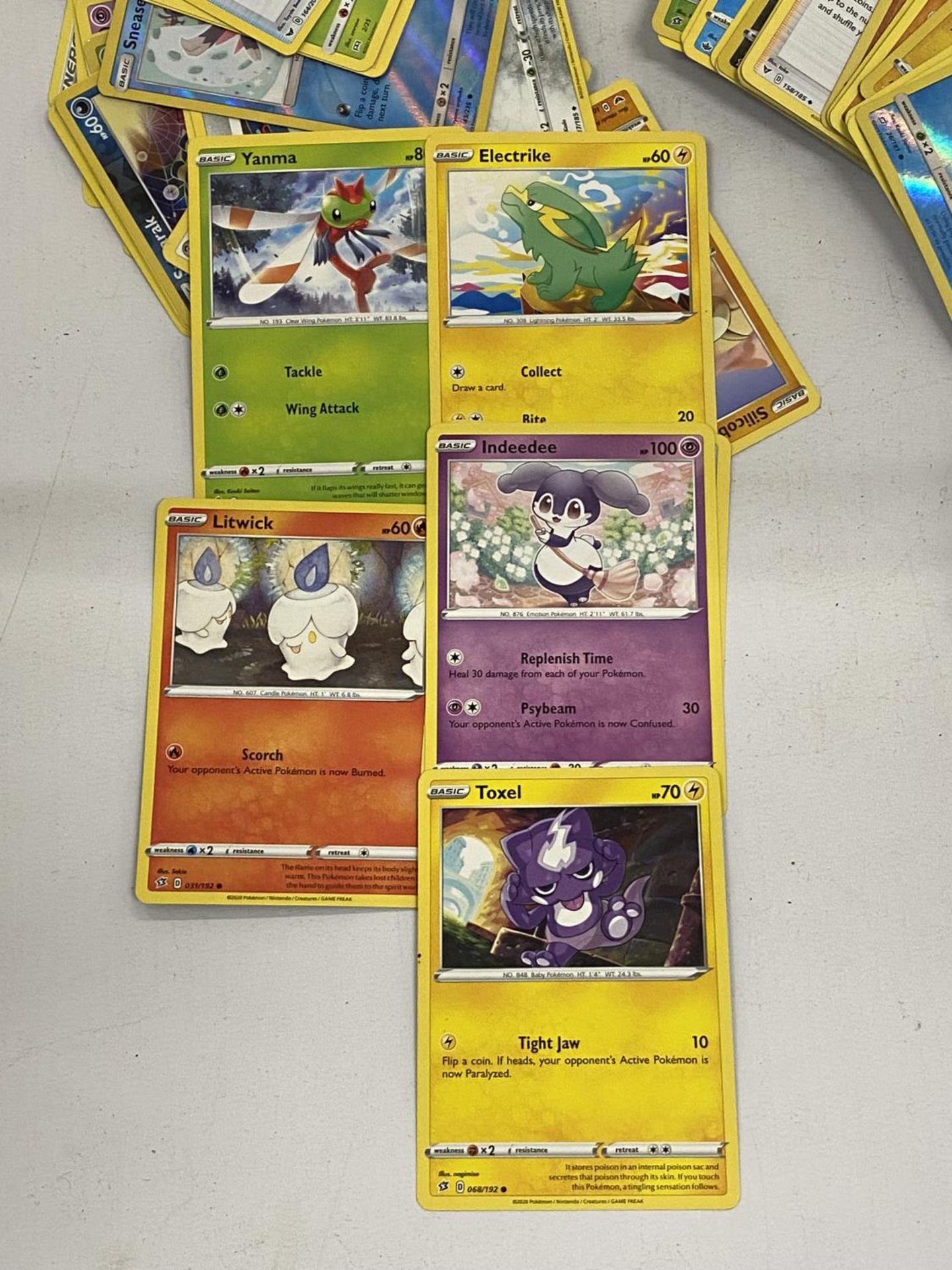 A QUANTITY OF POKEMON CARDS - 76 IN TOTAL - Image 3 of 4