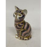 A ROYAL CROWN DERBY IMARI CAT, NO STOPPER