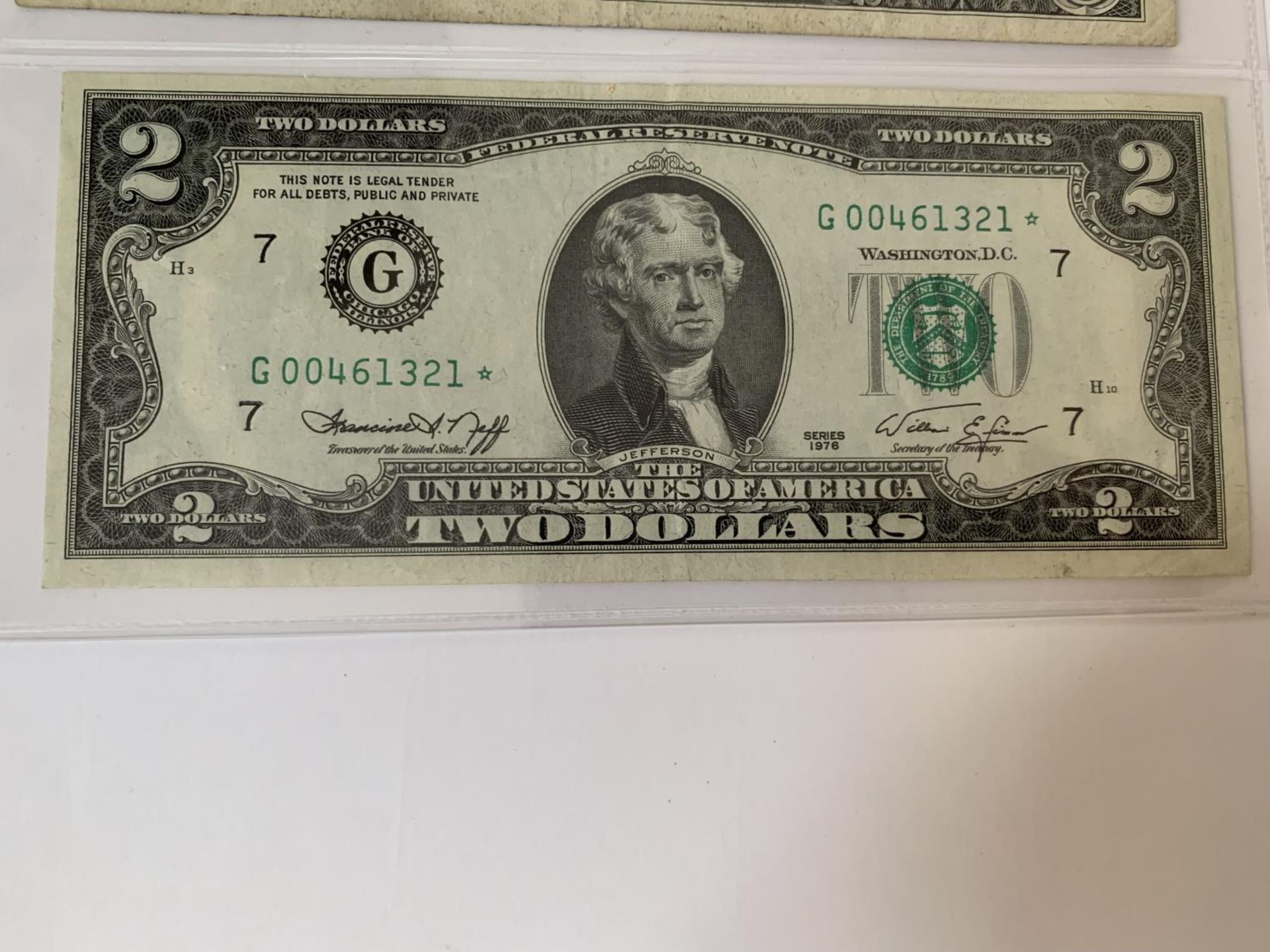 TWO UNITED STATES OF AMERICA FEDERAL RESERVE NOTES SIGNED SIMON (1974-1977) TO INCLUDE A ONE - Image 3 of 4