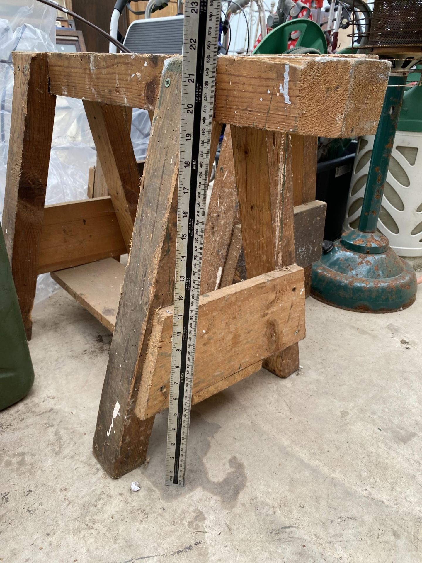 A PAIR OF WOODEN BUILDERS TRESTLES - Image 3 of 3