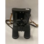 A CASED PAIR OF TENTO BINOCULARS