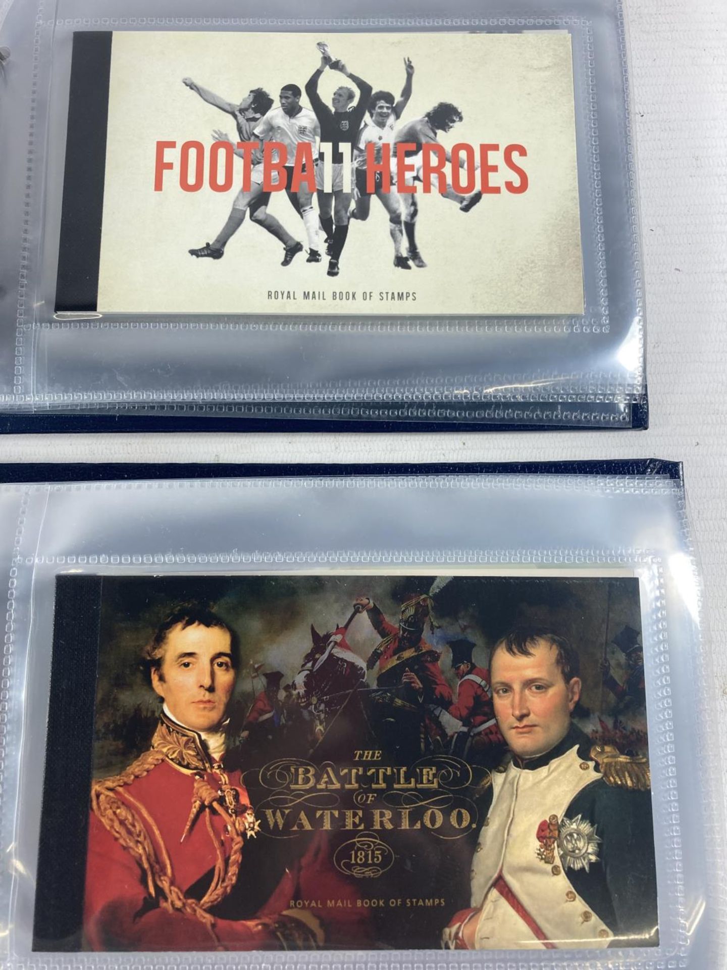 GB PRESTIGE BOOKLETS COLLECTION TO TWO BINDERS , DY3 _ DY23 , 2012-2017 . FACE VALUE £282.63 - Bild 5 aus 6