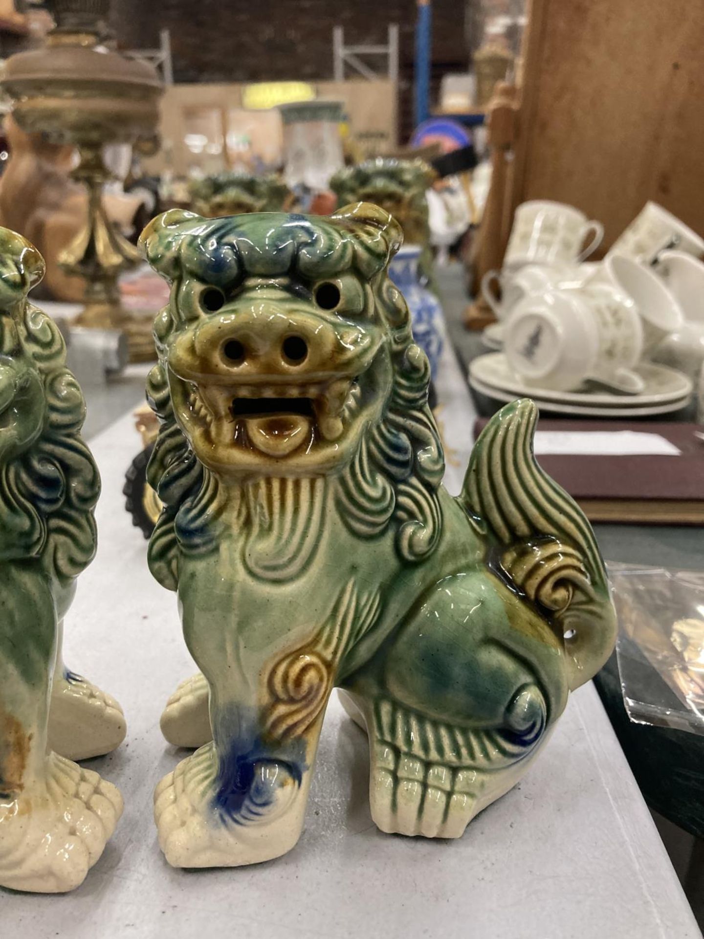 A PAIR OF ORIENTAL STYLE FOO DOGS HEIGHT 14CM - Image 2 of 3