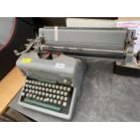 A VIUNTAGE IMPERIAL TYPEWRITER