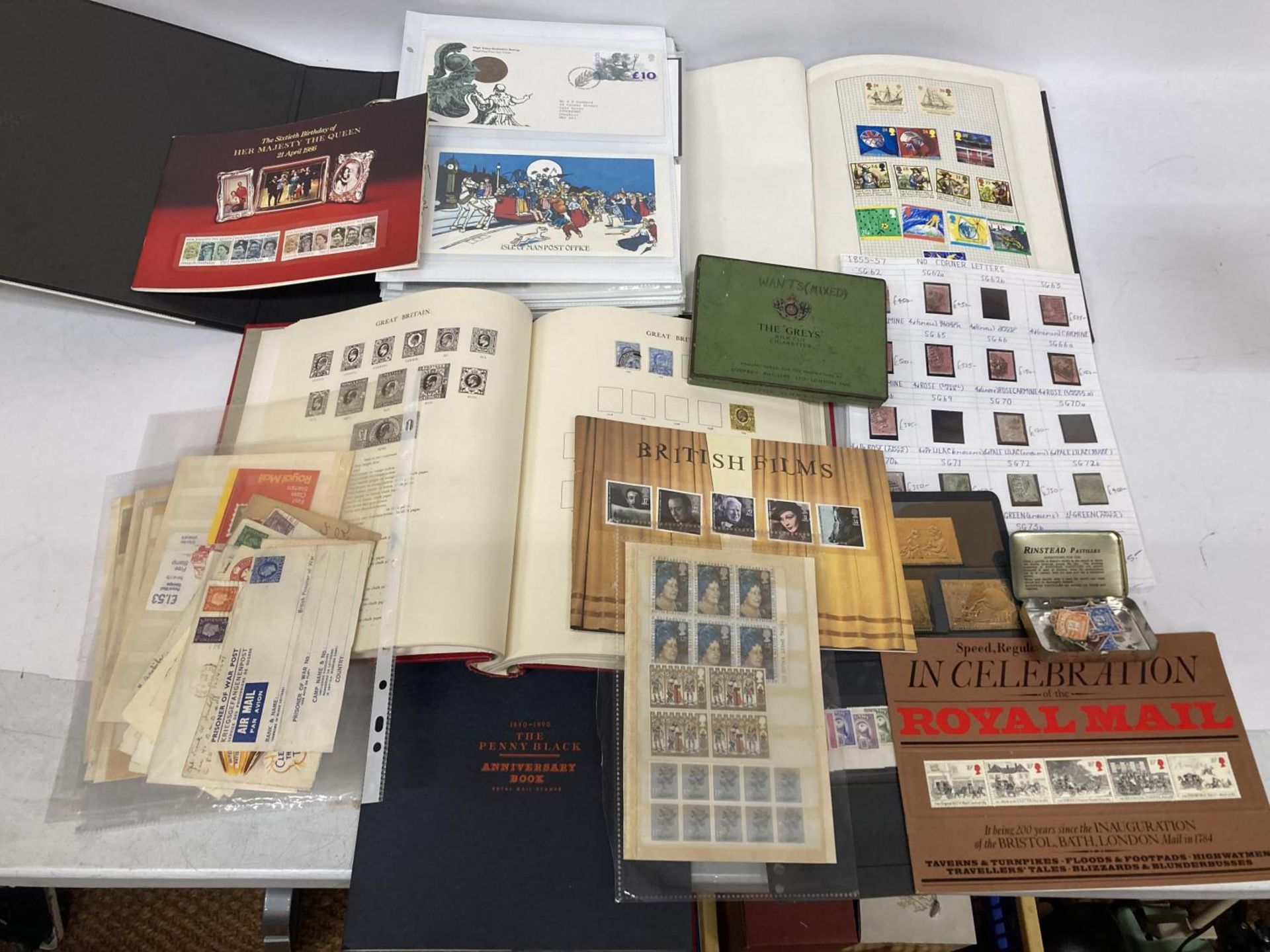 A GREAT BRITAIN STAMP ESTATE COLLECTION, THREE OLD ALBUMS TO INCLUDE STANLEY GIBBONS ALBUM WITH FINE