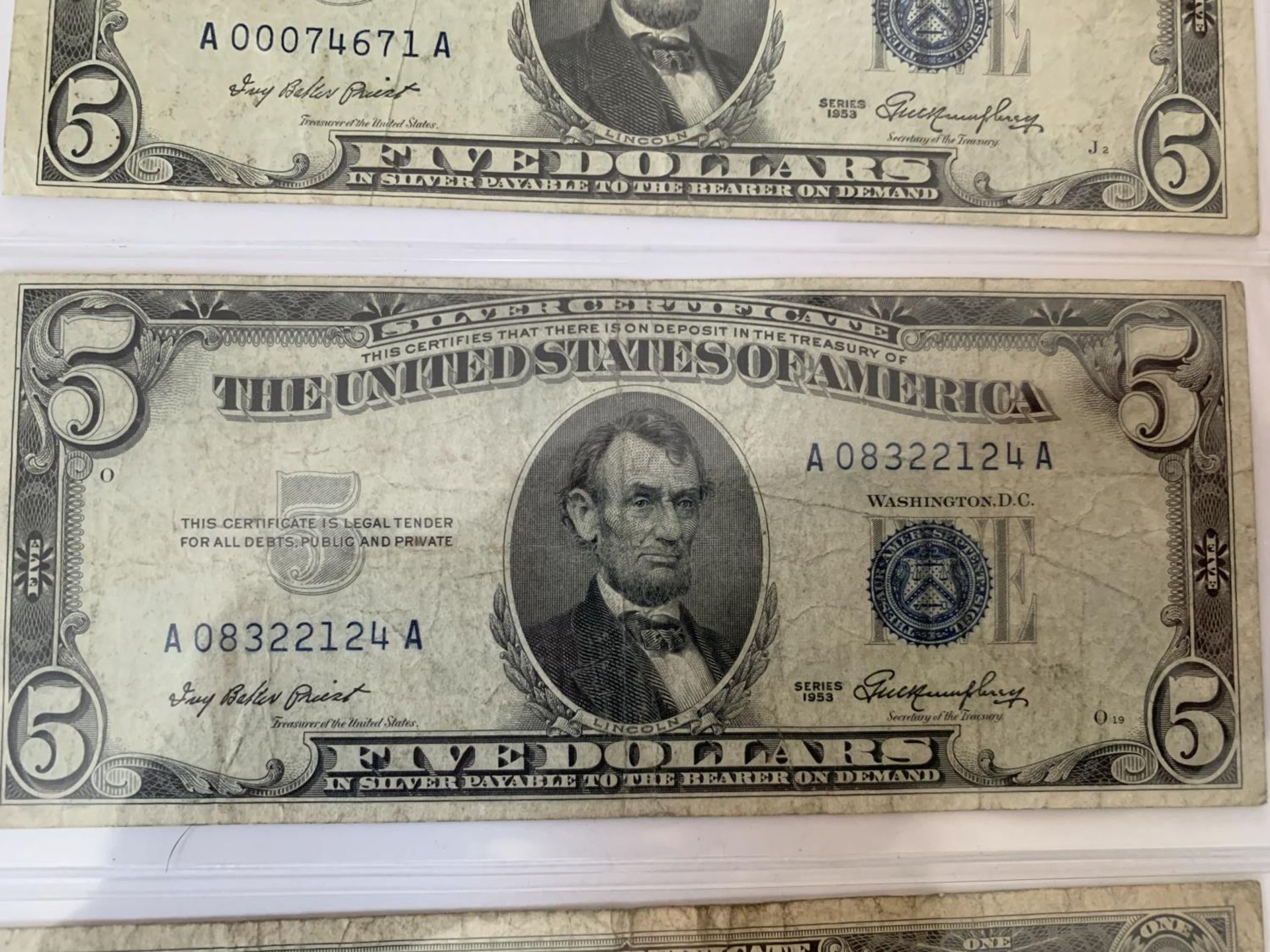 THREE THE UNITED STATES OF AMERICA SILVER CERTIFICATE NOTES SIGNED HUMPHERY (1953-1957) TO INCLUDE - Image 3 of 5