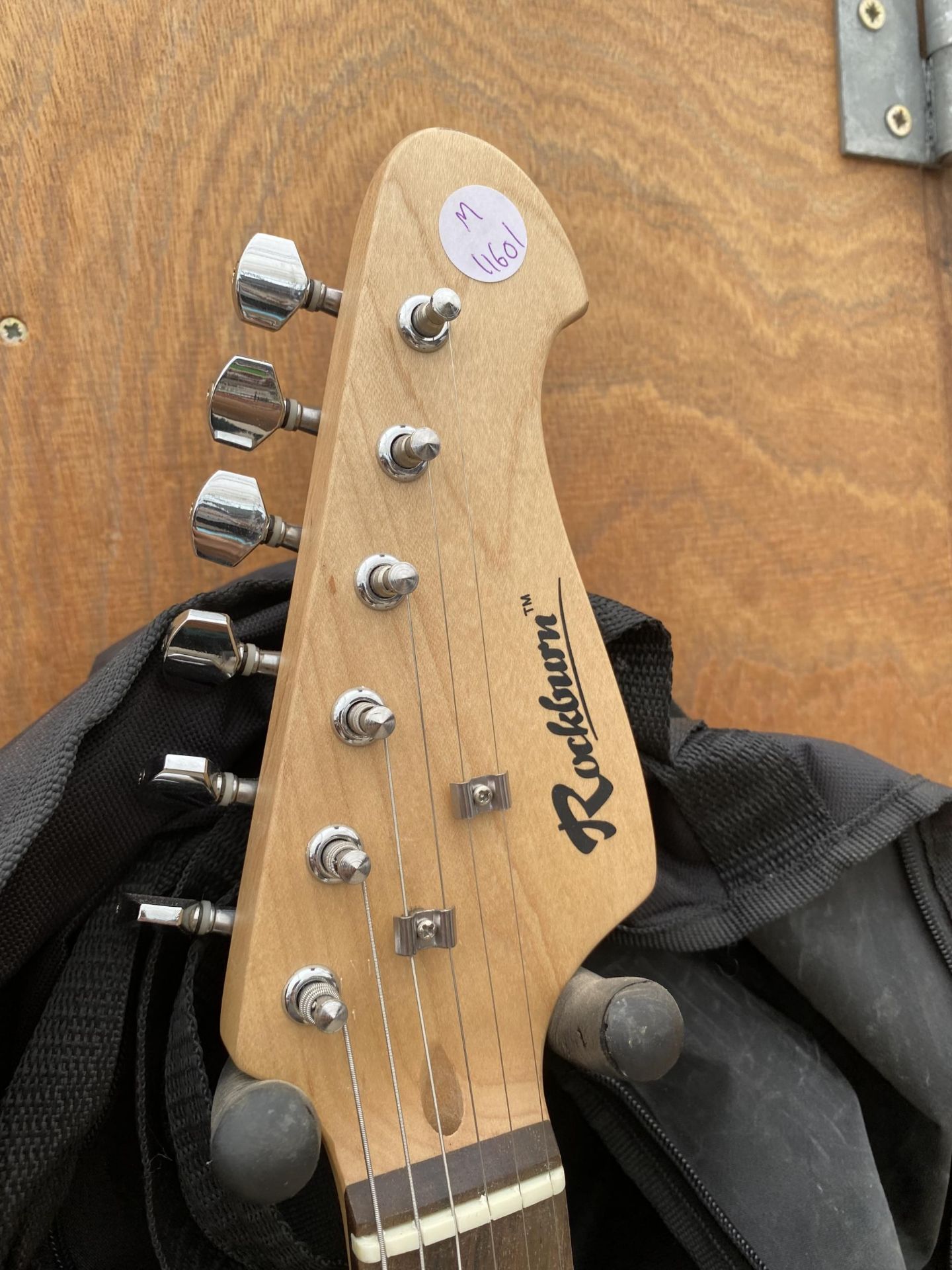 A ROCKBURN ELECTRIC GUITAR AND A ROCKBURN AMPLIFIER - Image 3 of 3