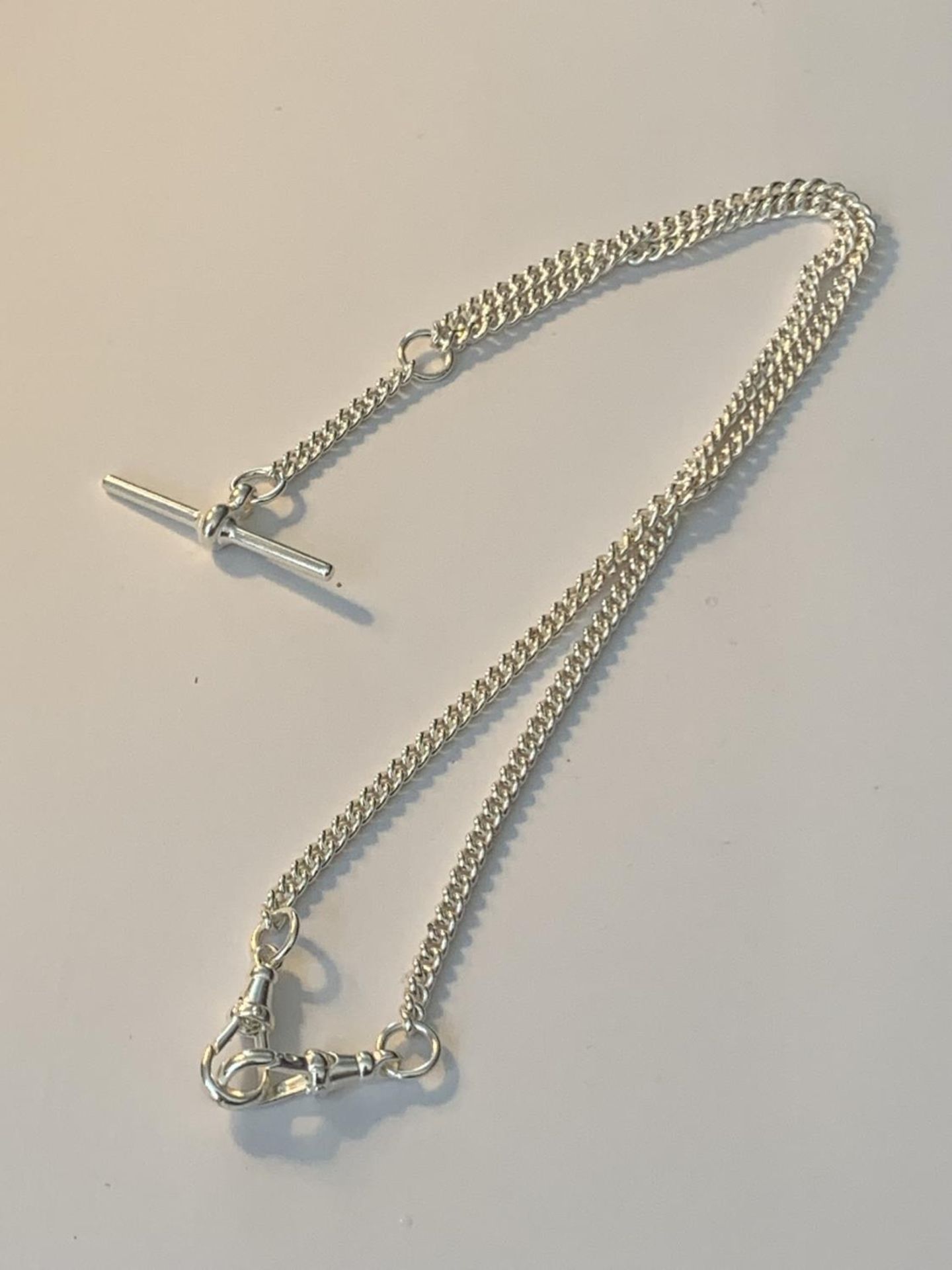 A SILVER DOUBLE ALBERT T BAR CHAIN