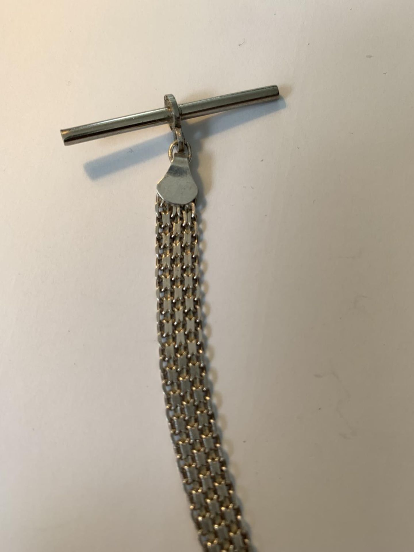 A SILVER HALF ALBERT WATCH CHAIN - Image 2 of 4