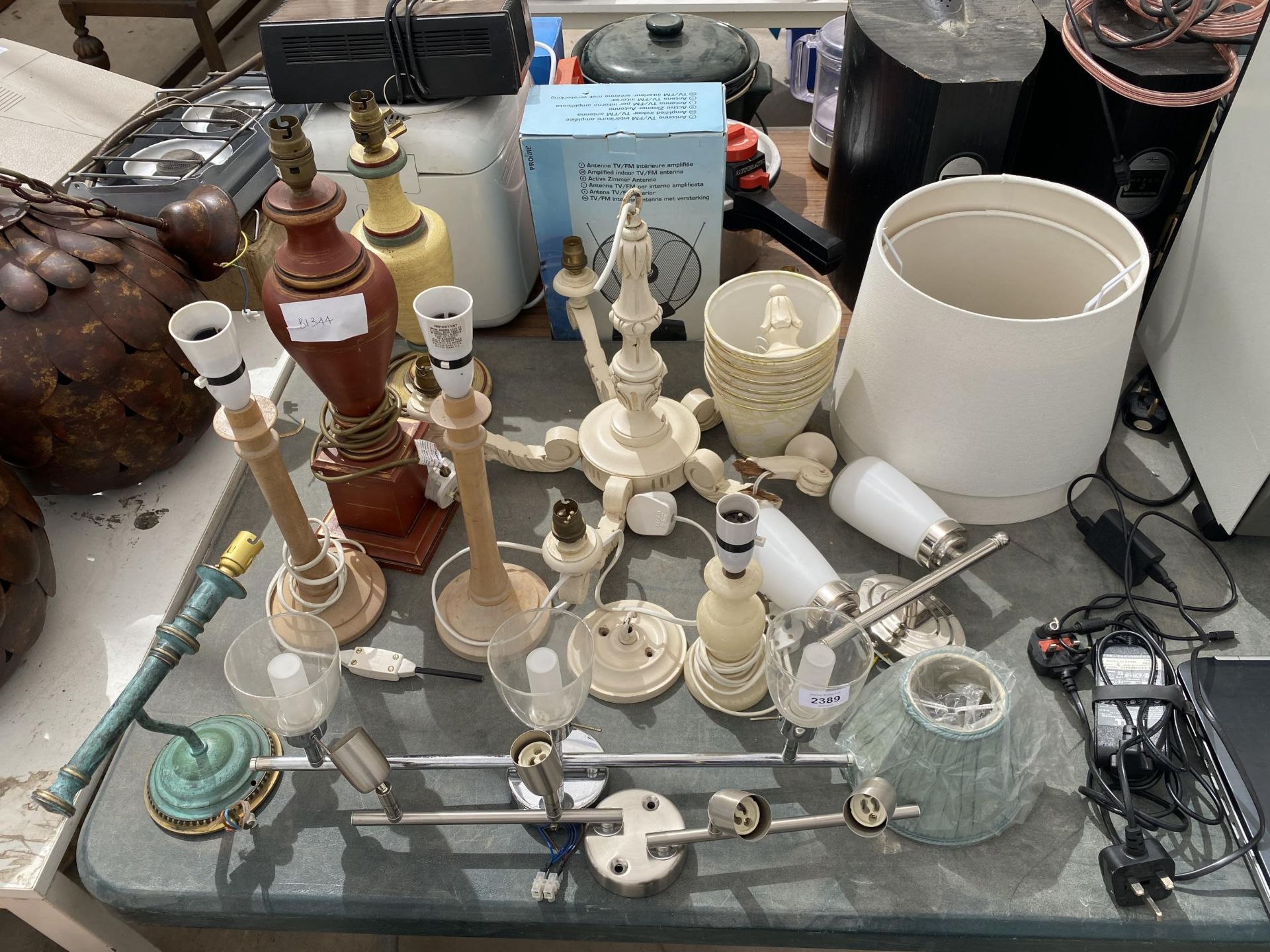 AN ASSORTMENT OF LAMPS AND LIGHT FITTINGS ETC