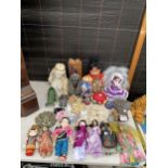 AN ASSORTMENT OF ITEMS TO INCLUDE DOLLS AND WALL PLAQUES ETC