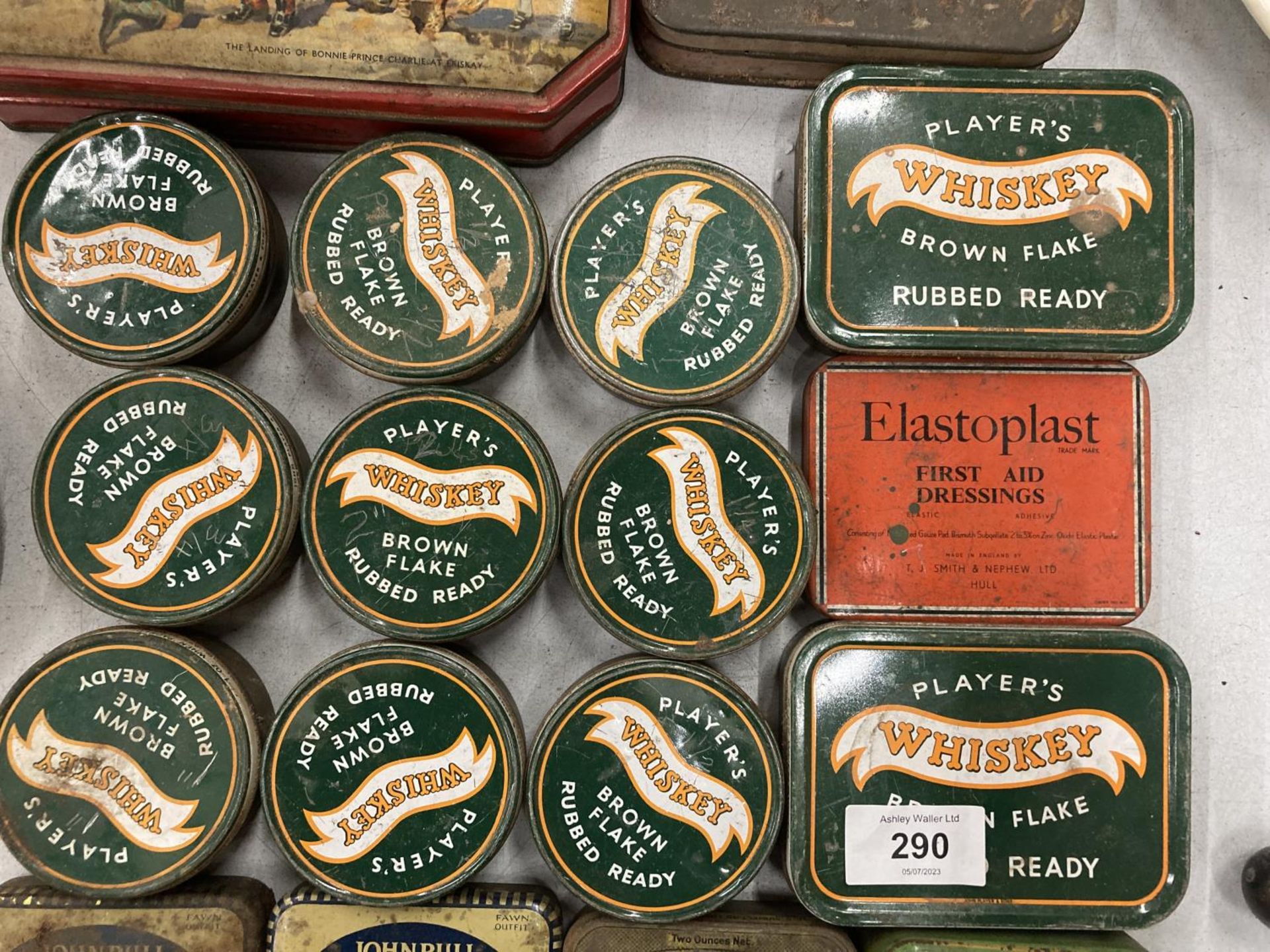 A LARGE COLLECTION OF VINTAGE ADVERTISING TINS - Image 2 of 3