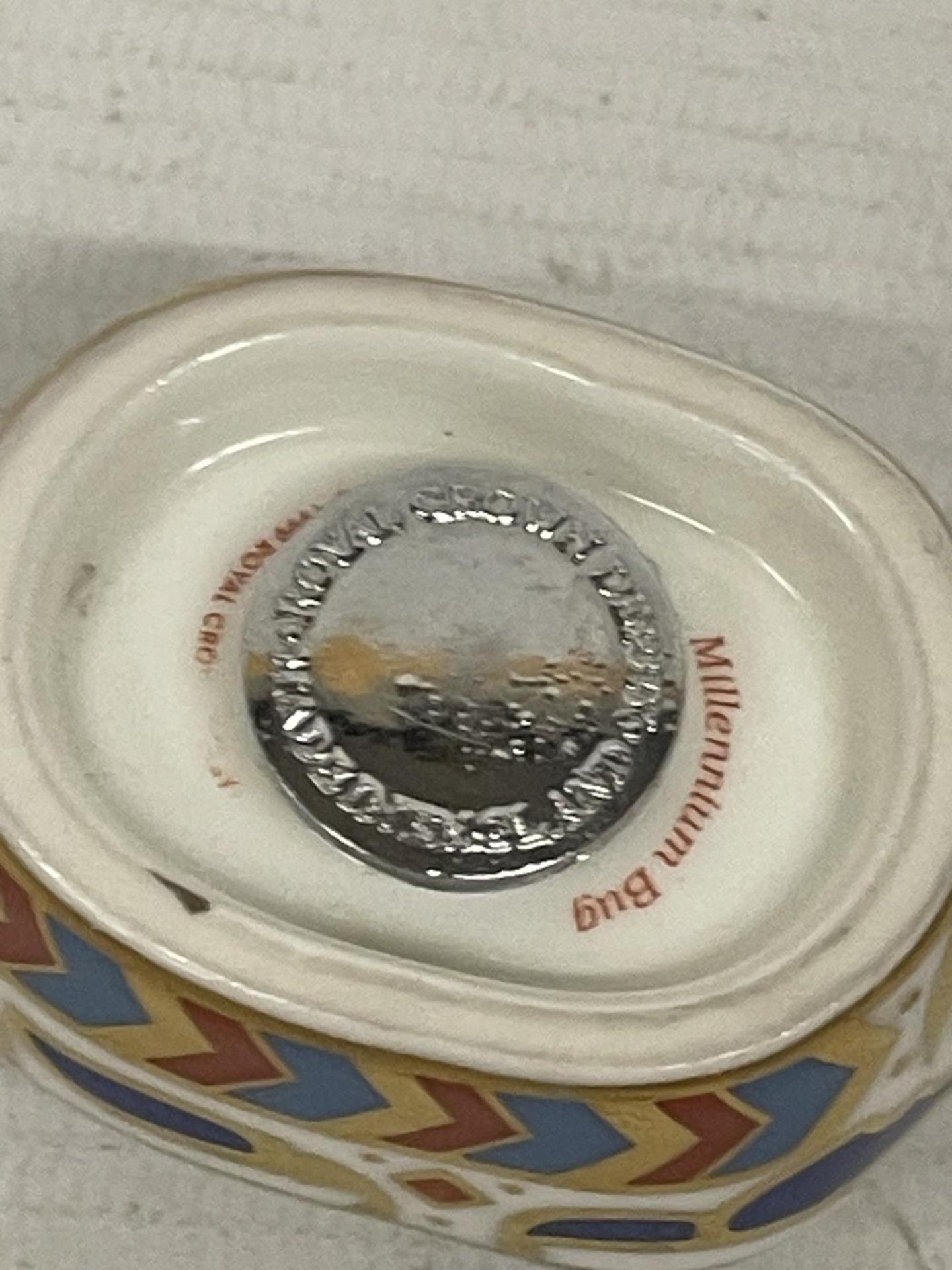 A ROYAL CROWN DERBY MILLENIUM BUG, SILVER STOPPER - Image 3 of 3