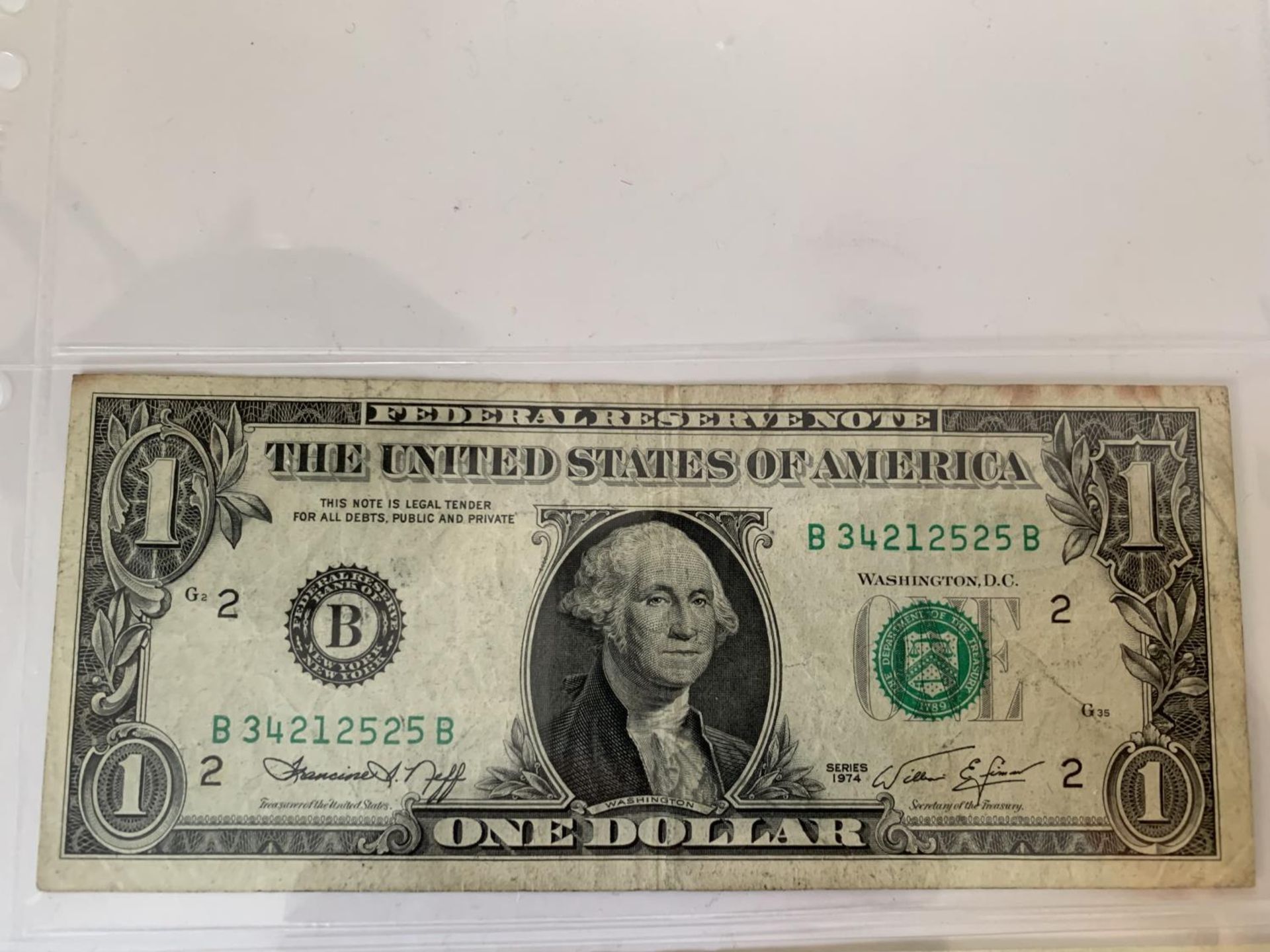 TWO UNITED STATES OF AMERICA FEDERAL RESERVE NOTES SIGNED SIMON (1974-1977) TO INCLUDE A ONE - Image 2 of 4