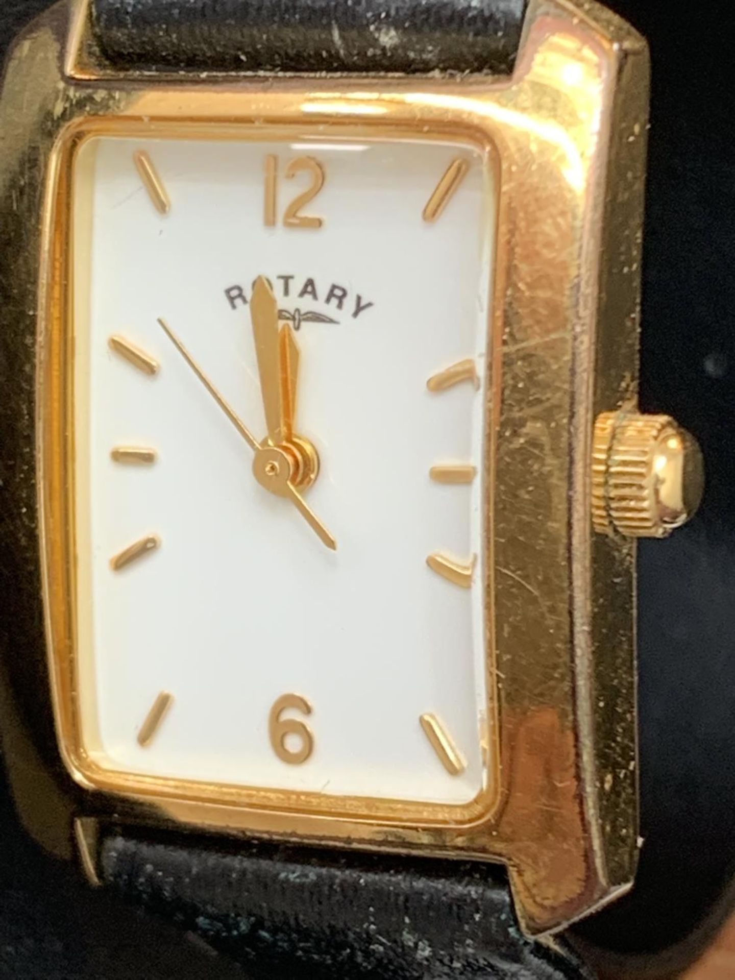 A LADIES ROTARY WRISTWATCH SEEN WORKING BUT NO WARRANTY IN A PRESENTATION BOX - Image 2 of 4