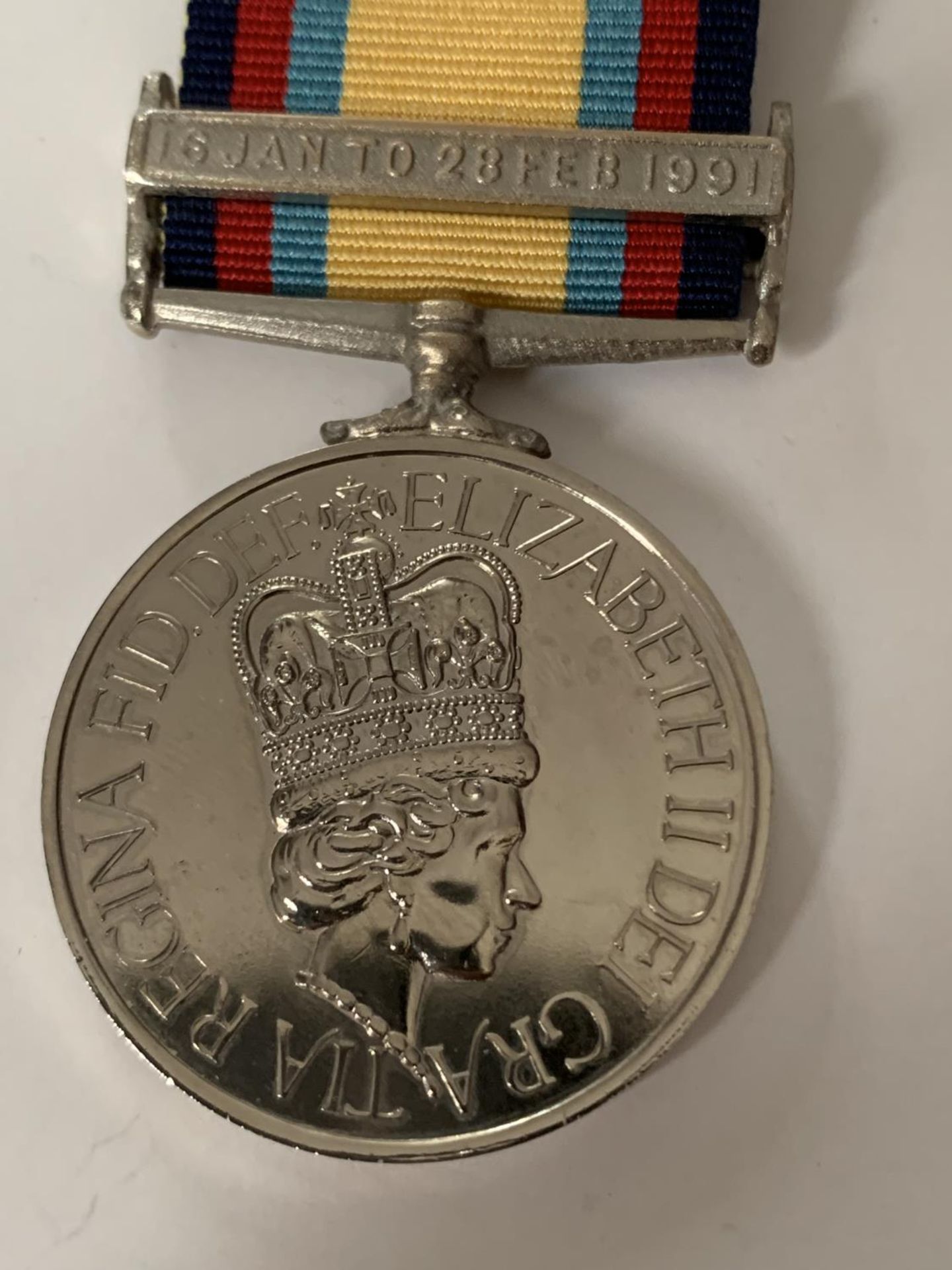 TWO MEDALS TO INCLUDE THE GULF MEDAL 1990-1991 AND A LIBERATION OF KUWAIT DESERT STORM MEDAL 1991 - Bild 3 aus 5