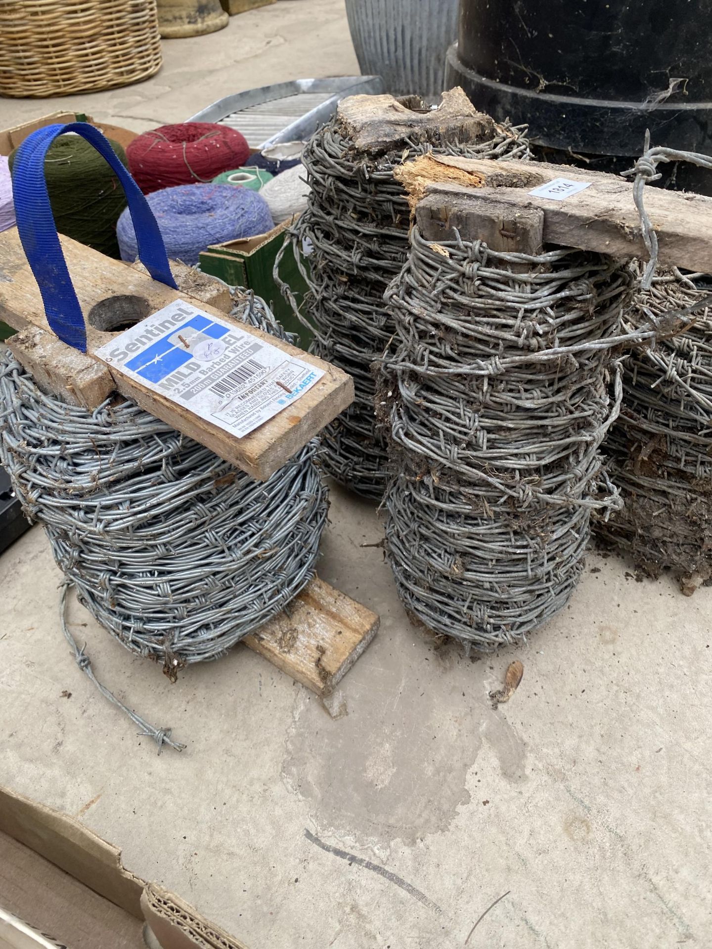 FOUR VARIOUS ROLLS OF BARBWIRE - Image 2 of 3