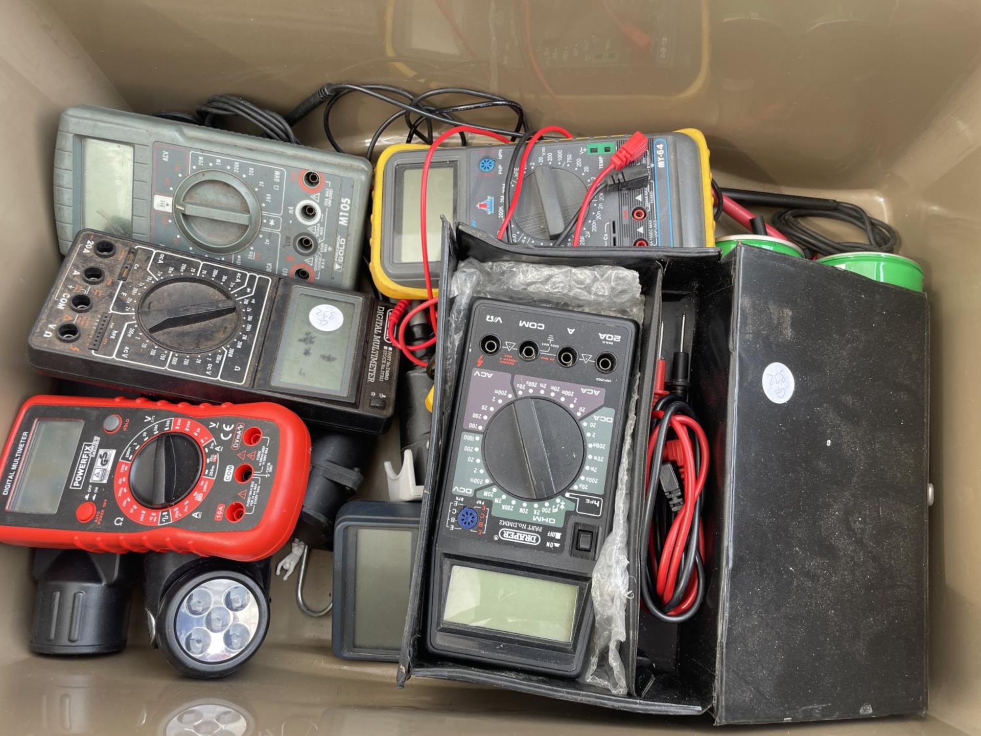 A LARGE ASSORTMENT OF ELECTRIC TESTERS - Image 2 of 2