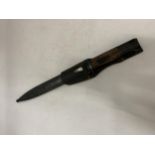 A VINTAGE BAYONET/KNIFE WITH WOODEN HANDLE