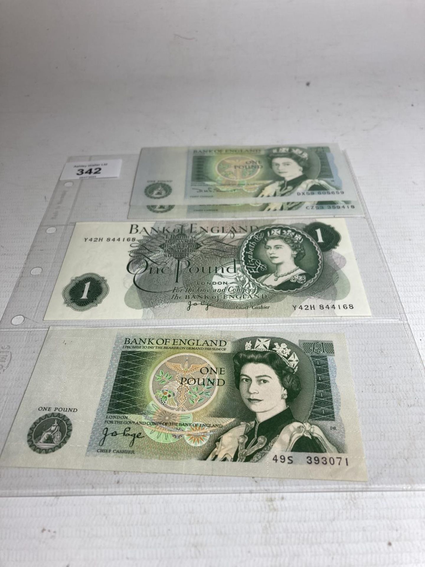 FOUR BANK OF ENGLAND ONE POUND NOTES TWO SIGNED PAGE (1970-1980) AND TWO SOMERSET (1980-1988)