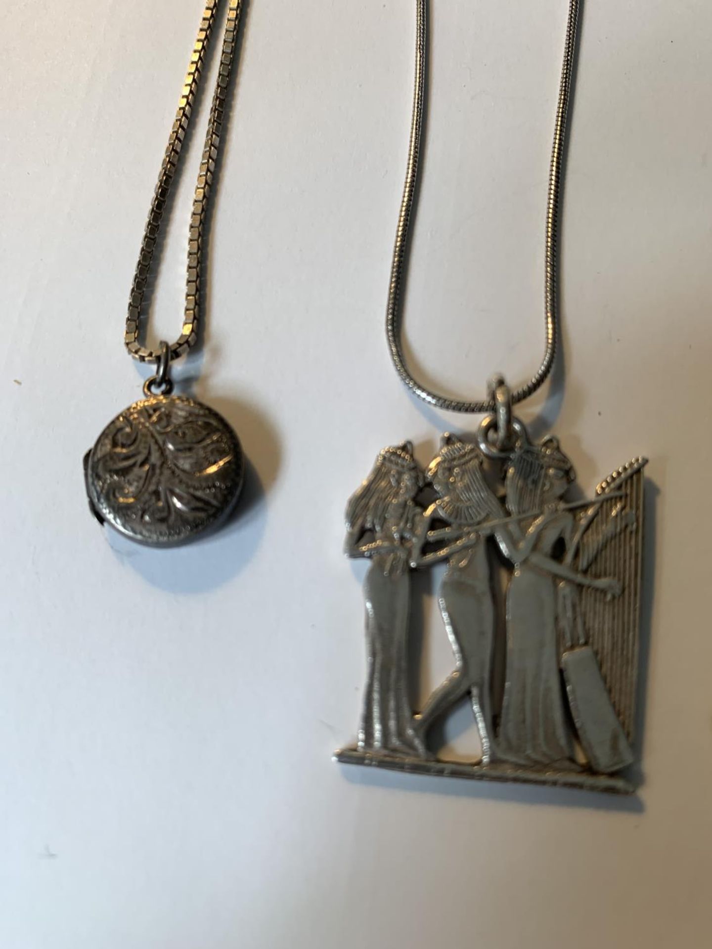 FOUR SILVER NECKLACES WITH PENDANTS - Image 2 of 4