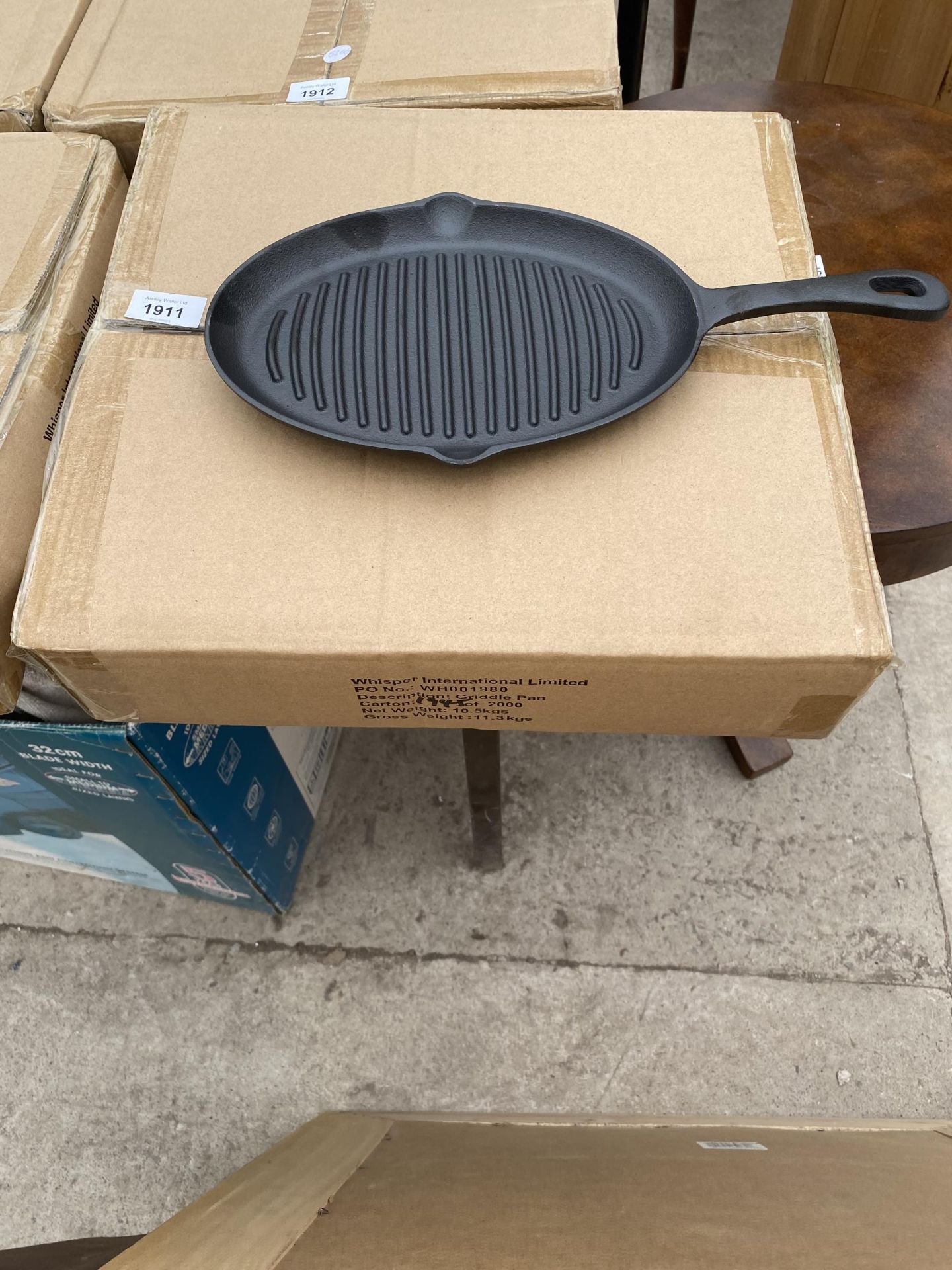 APPROXIMATELY TEN AS NEW AND BOXED CAST IRON SKILLET PANS